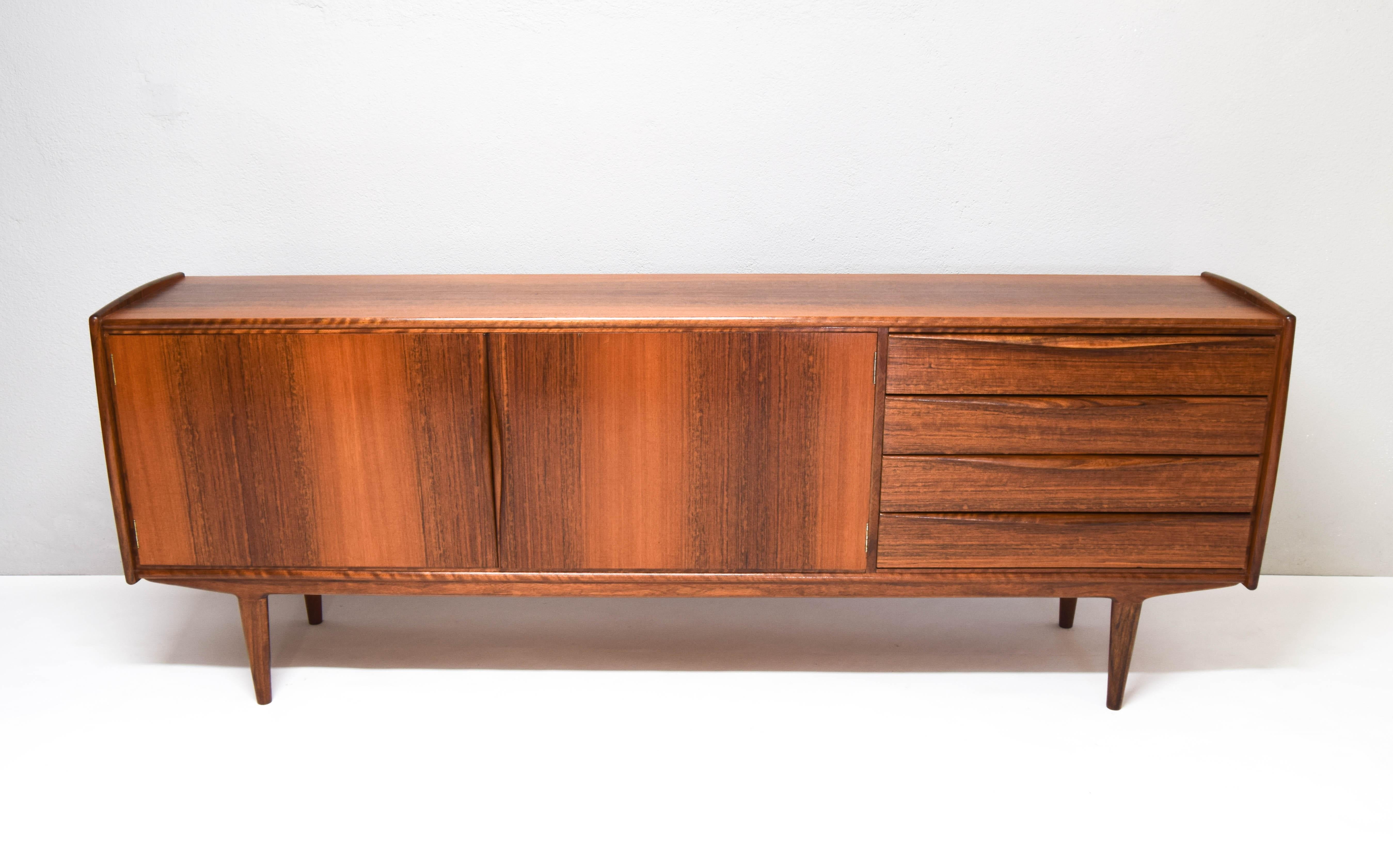 Large Mid Century Teak Scandinavian Modern Style Sideboard, Spain 1960 10