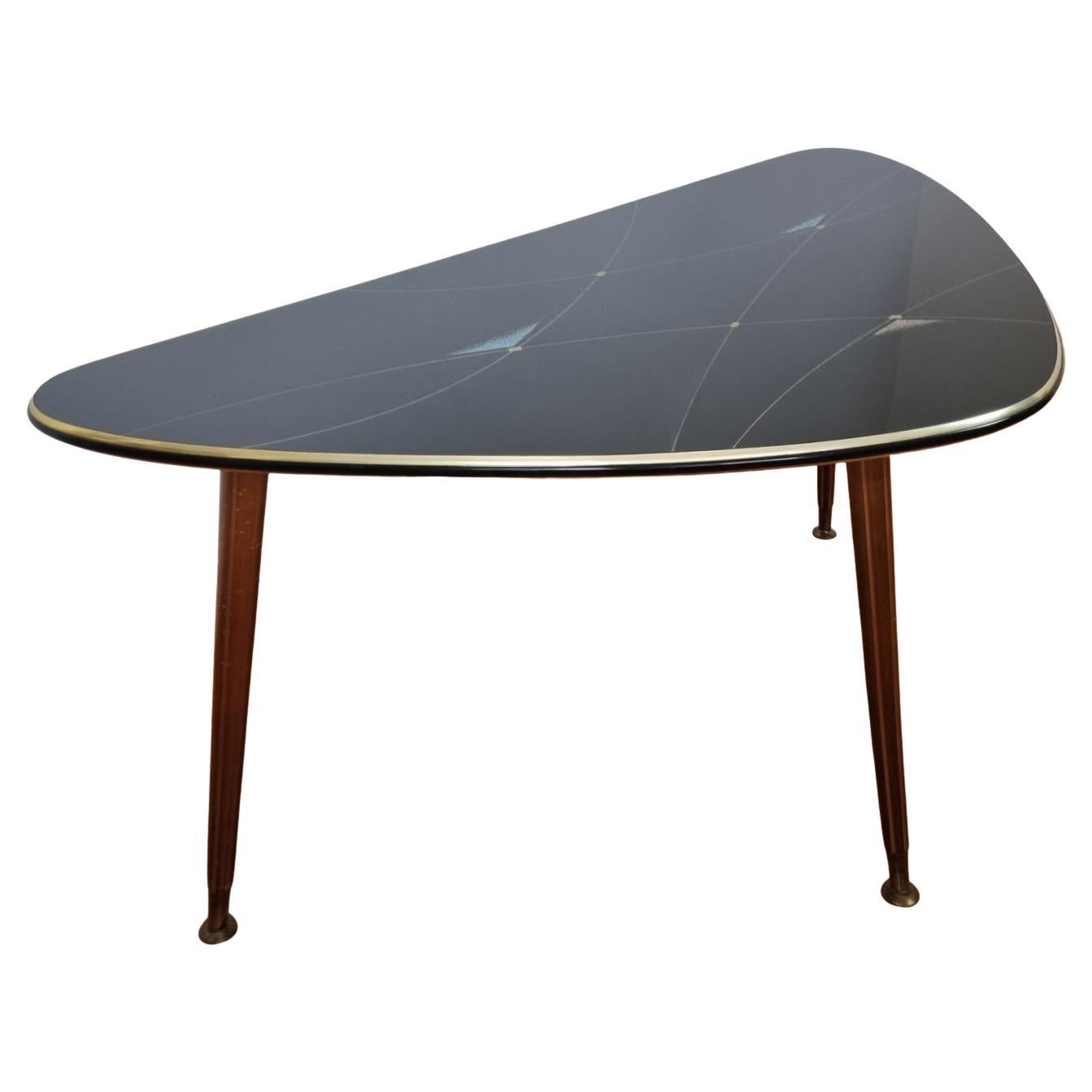 Großer Mid Century Tripod Couchtisch oder Beistelltisch von FRC Mobel, Österreich 70er Jahre im Angebot