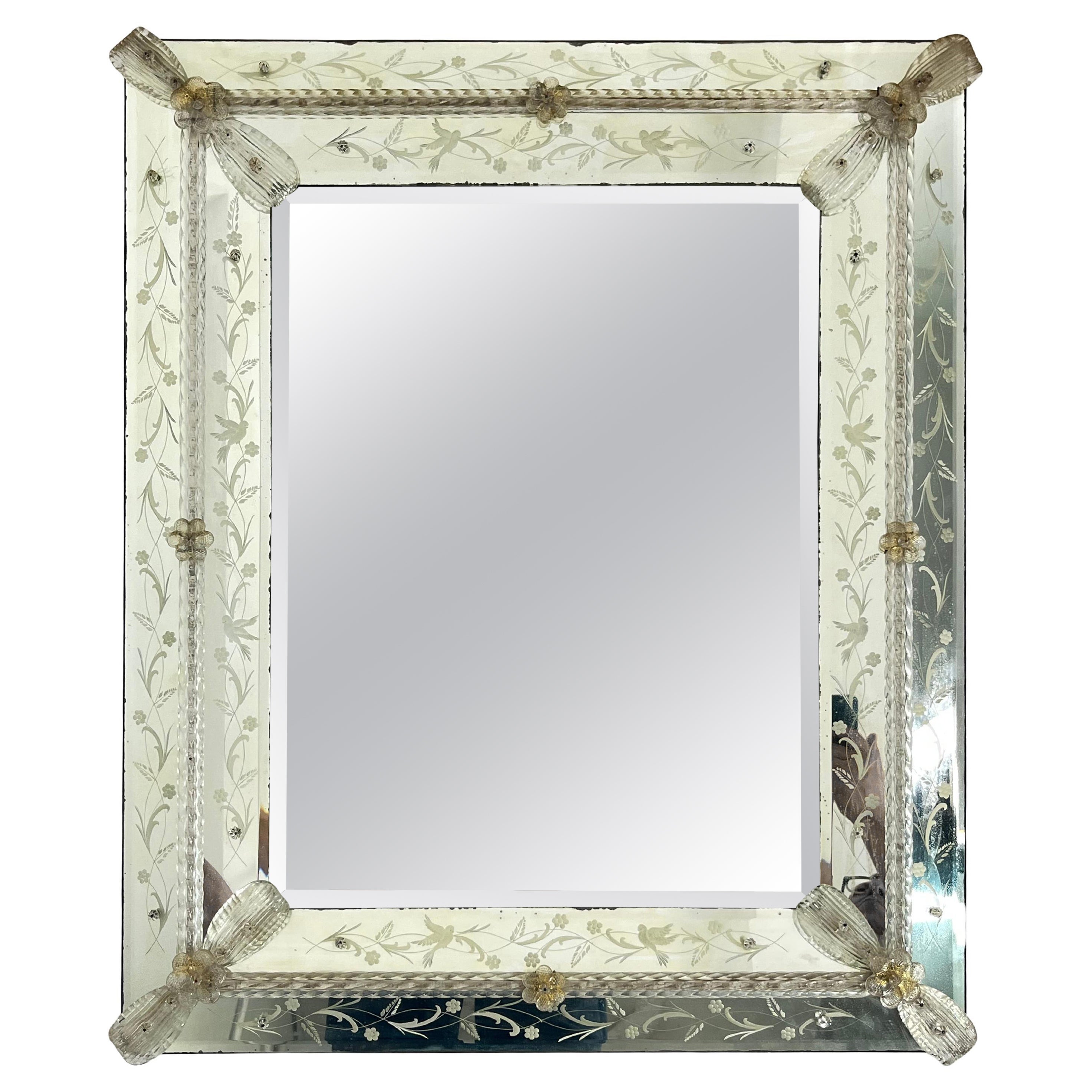 Grand miroir vénitien de Murano du milieu du siècle dernier attribué à Ercole Barovier en vente