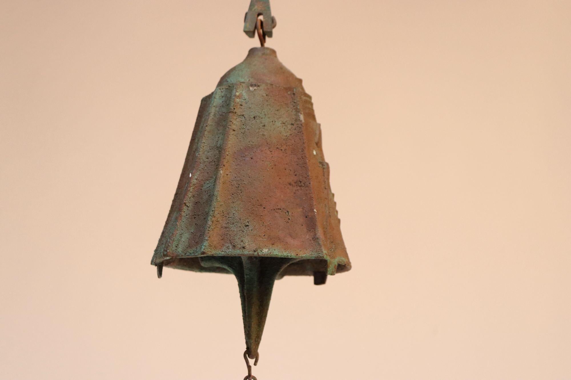 Grande cloche / carillon de vent en bronze vert-de-gris Paolo Soleri pour Arconsanti Bon état - En vente à Brooklyn, NY