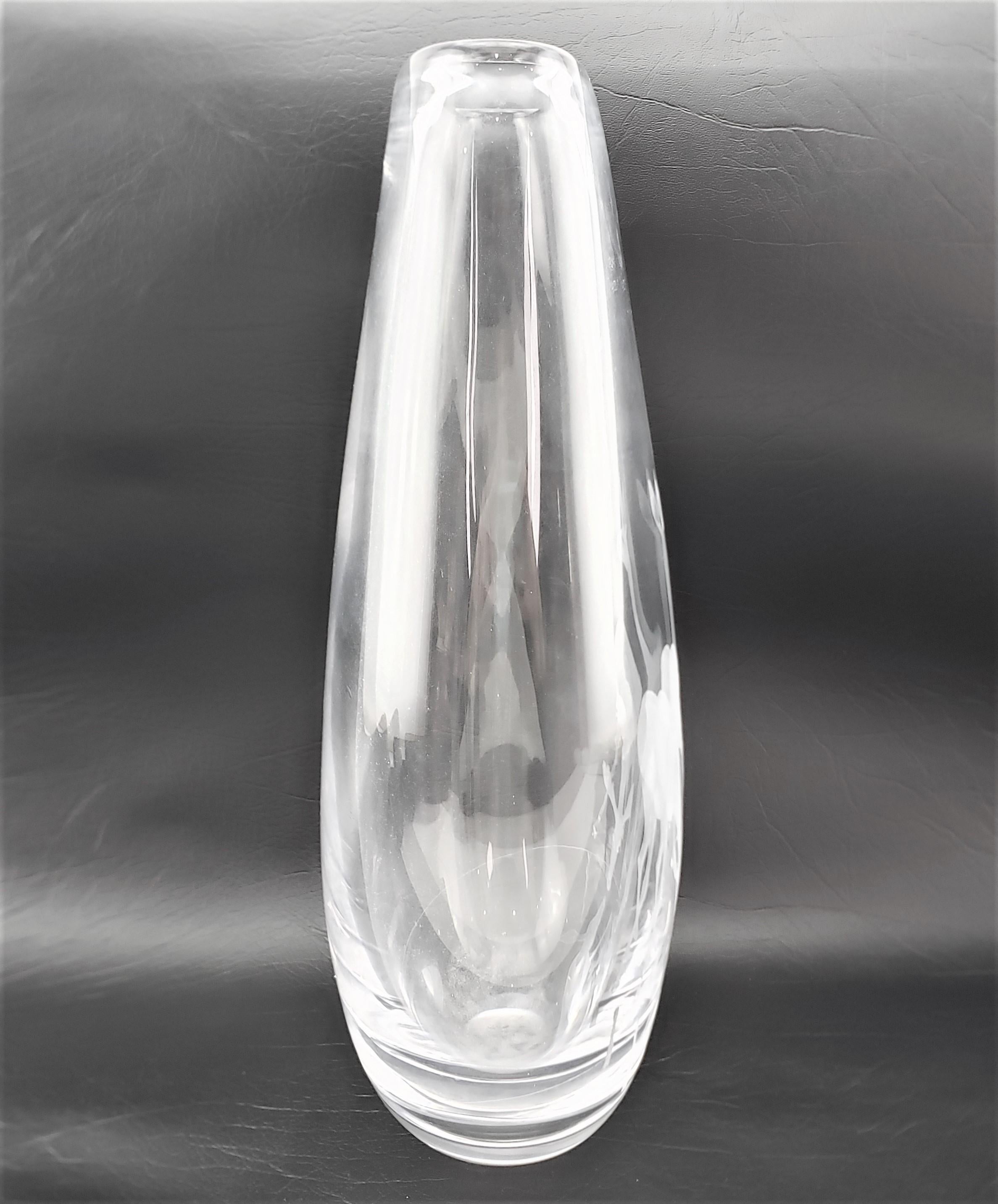 Large Mid-Century Vicke Lindstramd for Kosta Boda Clear Vase with Etched Deer In Good Condition For Sale In Hamilton, Ontario