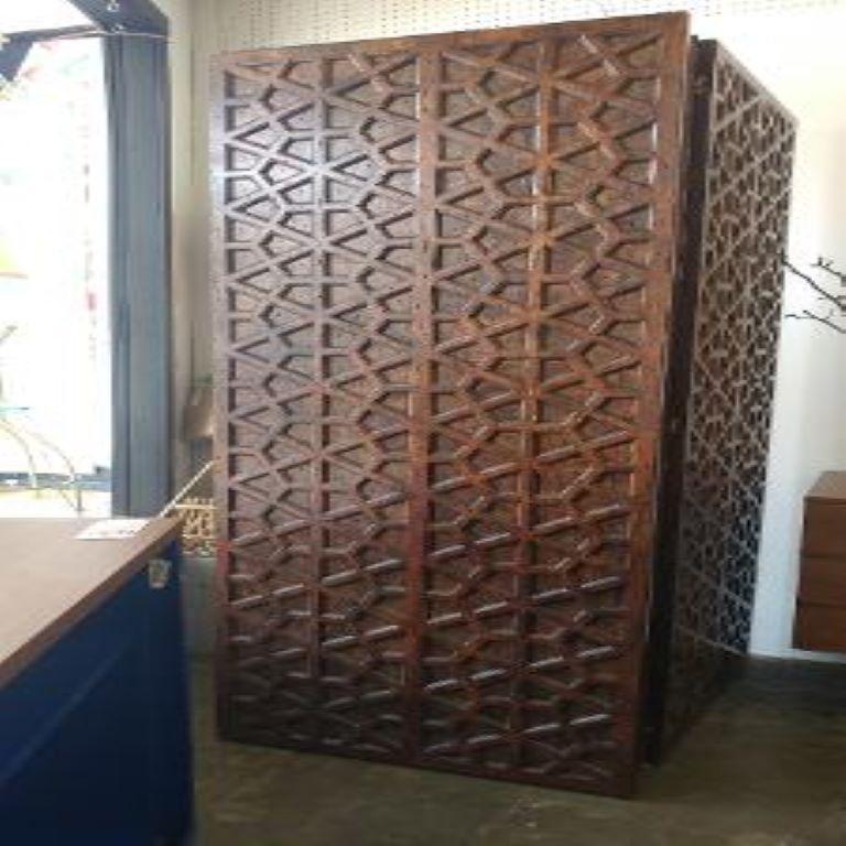 Large Midcentury Walnut Screen or Room Divider In Good Condition In Houston, TX