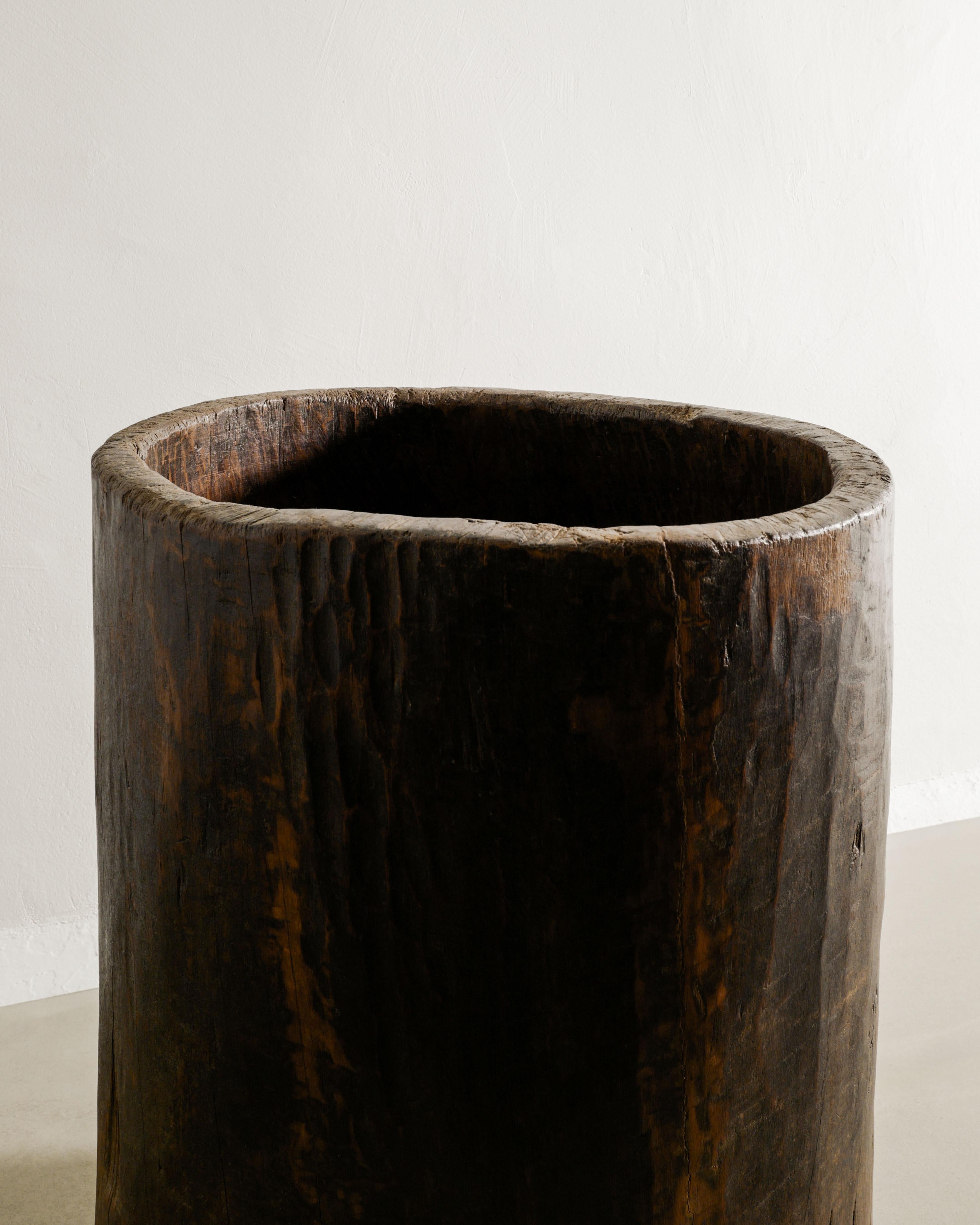 Gran maceta de jardín hueca de madera Wabi Sabi de mediados de siglo, años 50 Francés en venta