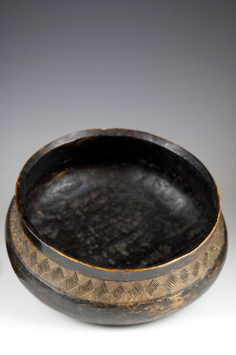Zambian Large Mid-Twentieth Century Traditional Food Bowl  For Sale