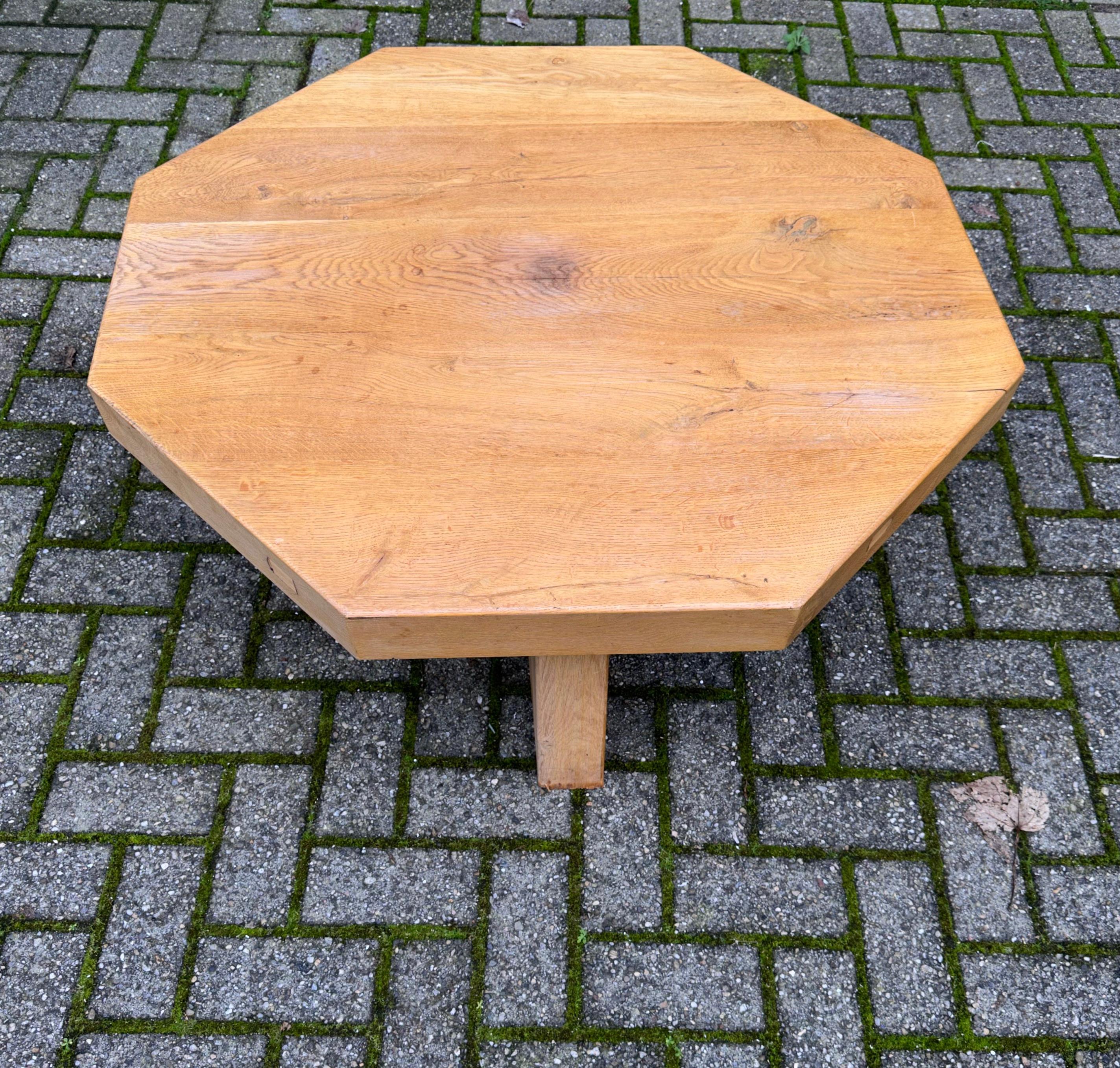 Large Midcentury, 1960-1970 Heavy Solid Oak Mammoth Size Coffee / Couch Table For Sale 7