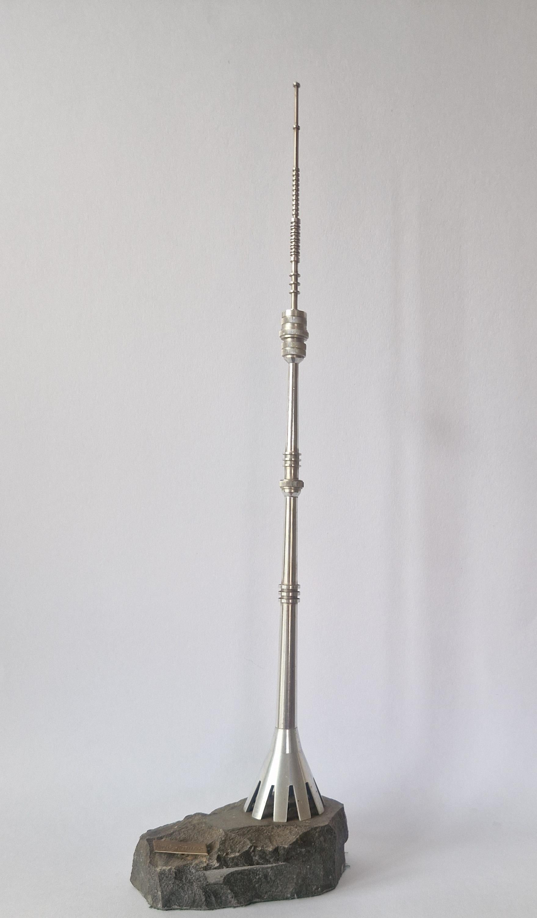 Großer Ostankino-Tisch aus Aluminium aus der Mitte des Jahrhunderts, Moskau, 1970er Jahre im Angebot 6