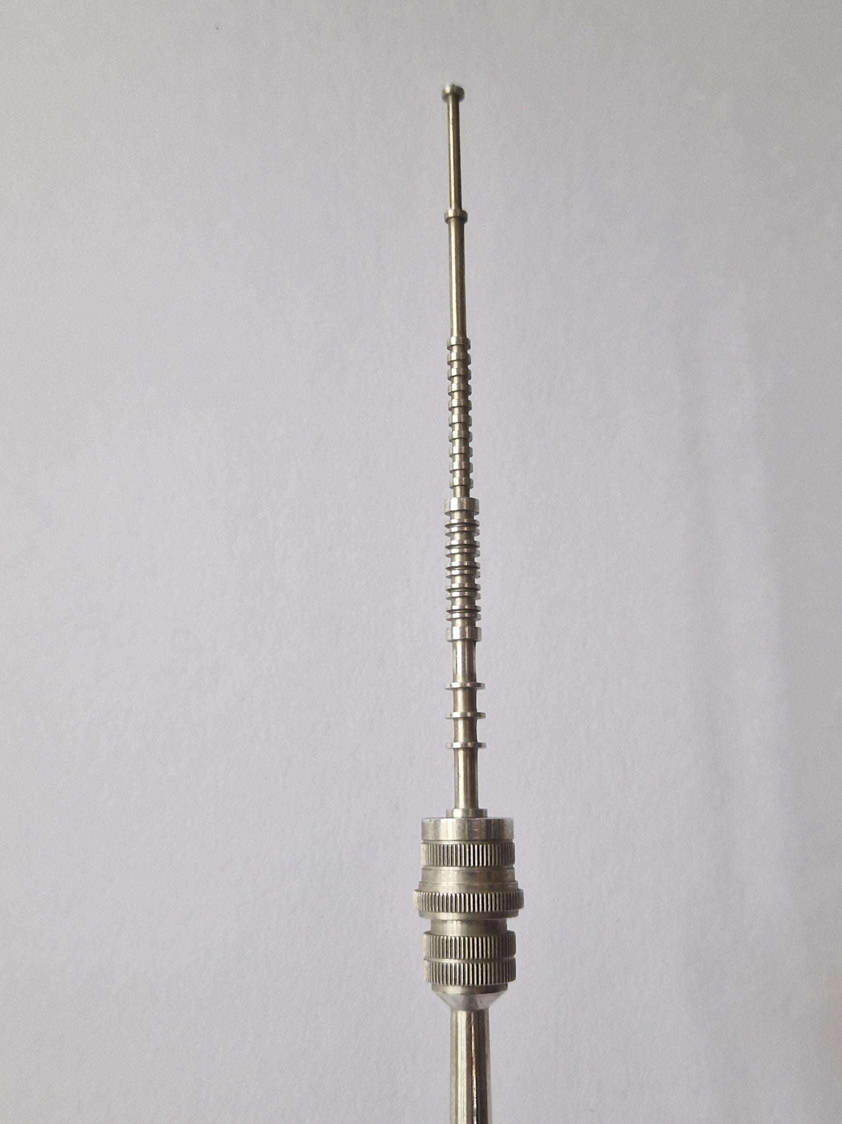 Großer Ostankino-Tisch aus Aluminium aus der Mitte des Jahrhunderts, Moskau, 1970er Jahre im Angebot 2
