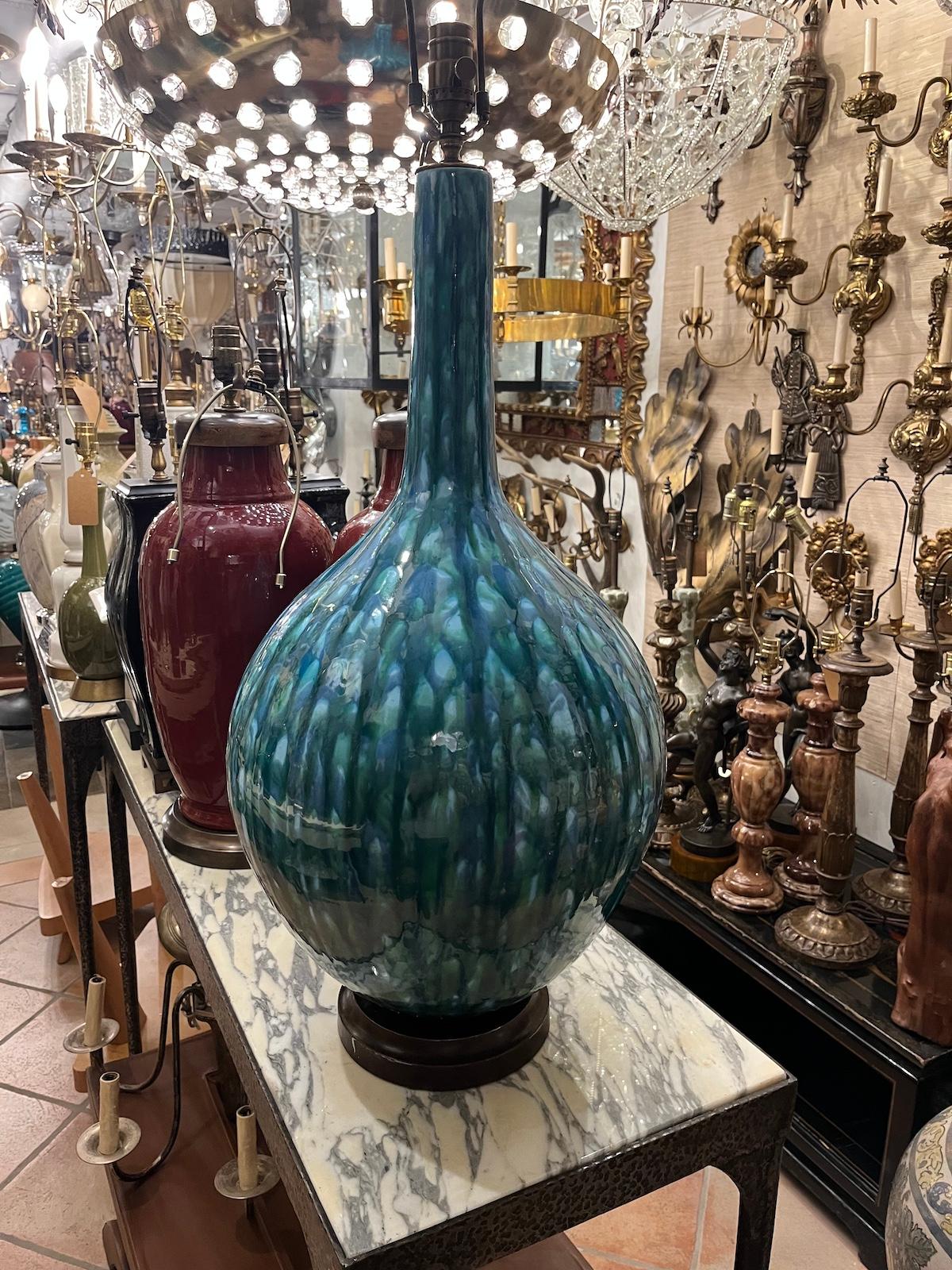 Lámpara grande azul de mediados de siglo en Bueno estado para la venta en New York, NY