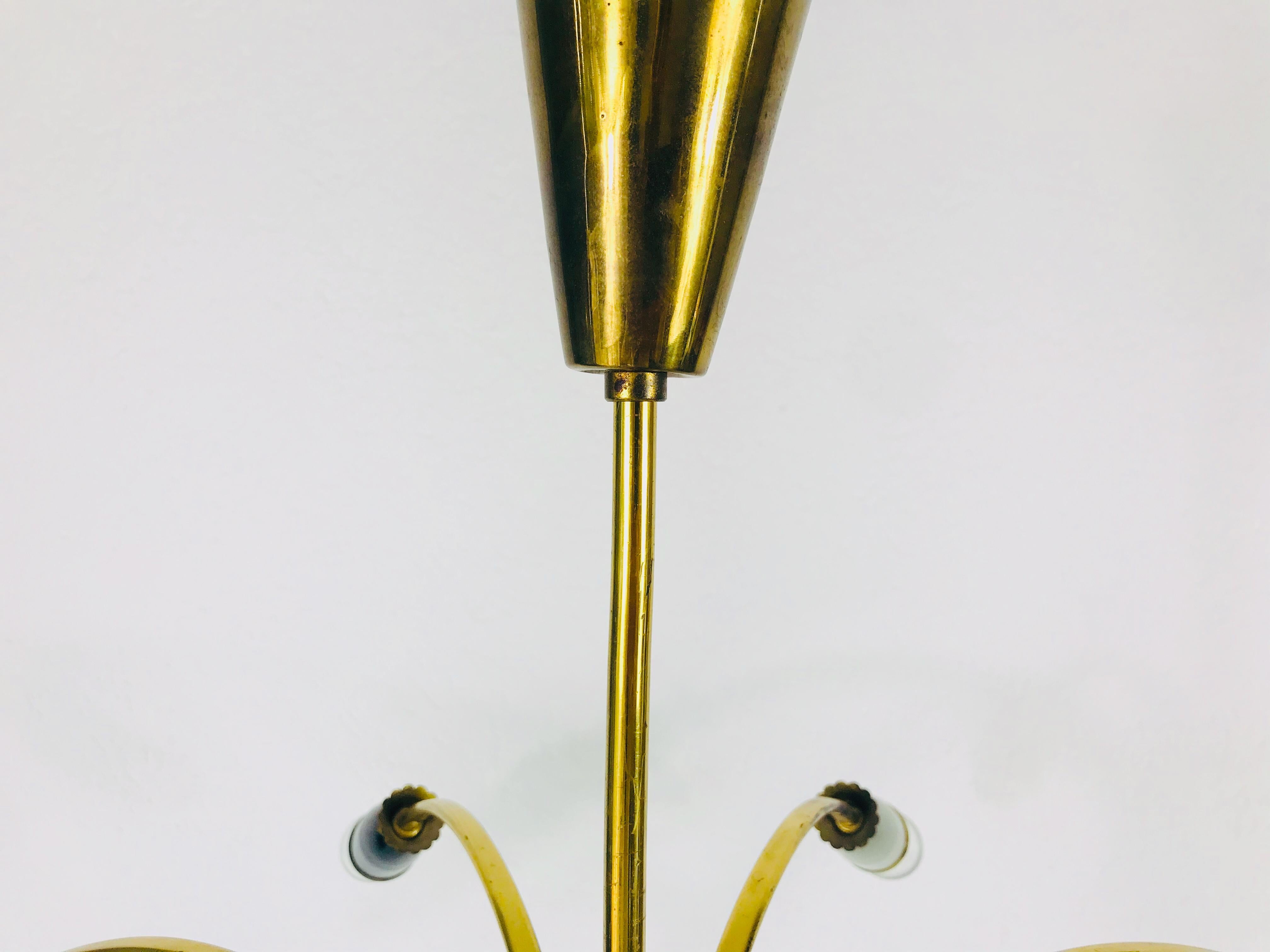 Large Midcentury Brass 8-Arm Sputnik Chandelier, 1950s For Sale 3