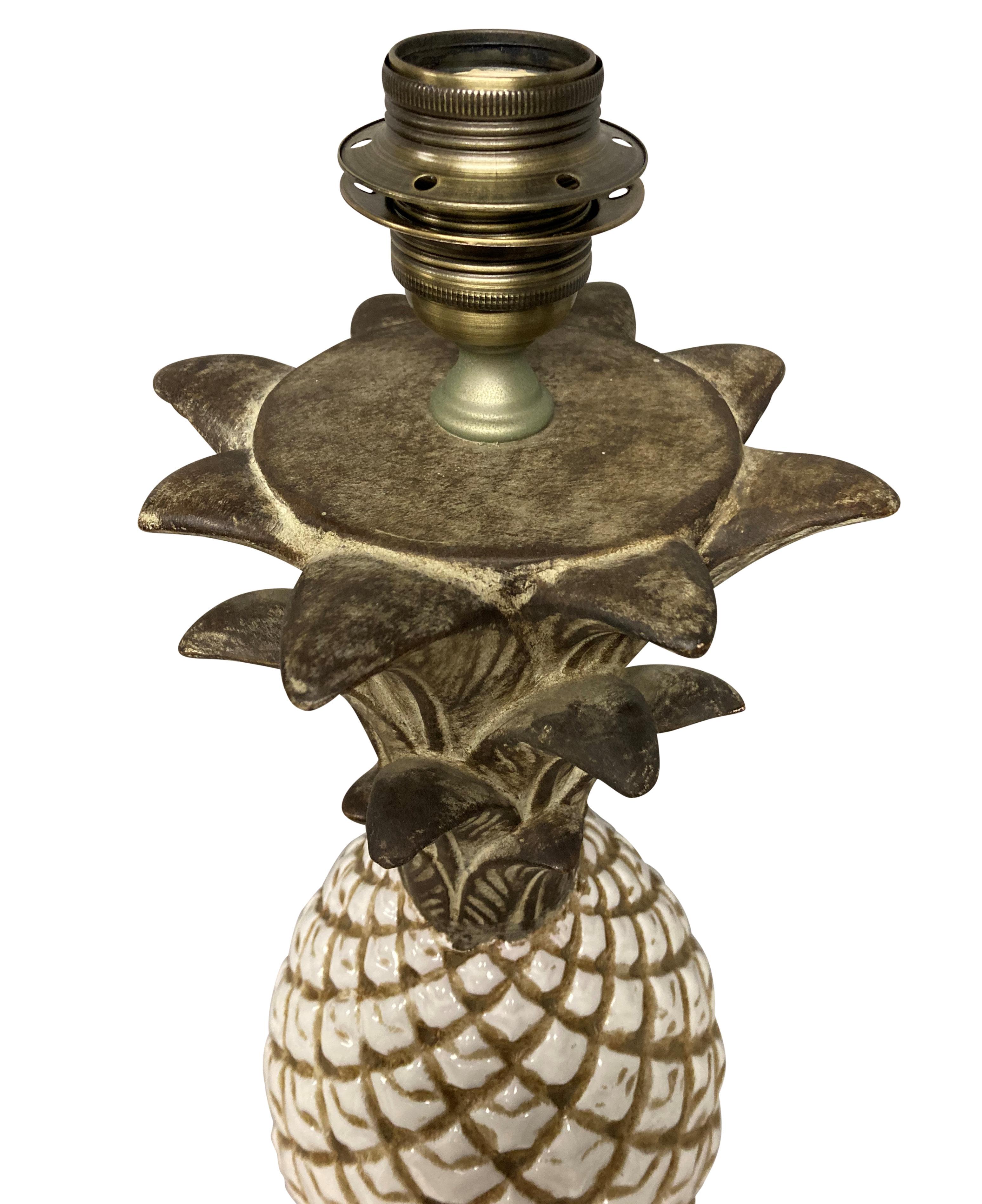 Italian Large Midcentury Ceramic Pineapple Lamp For Sale