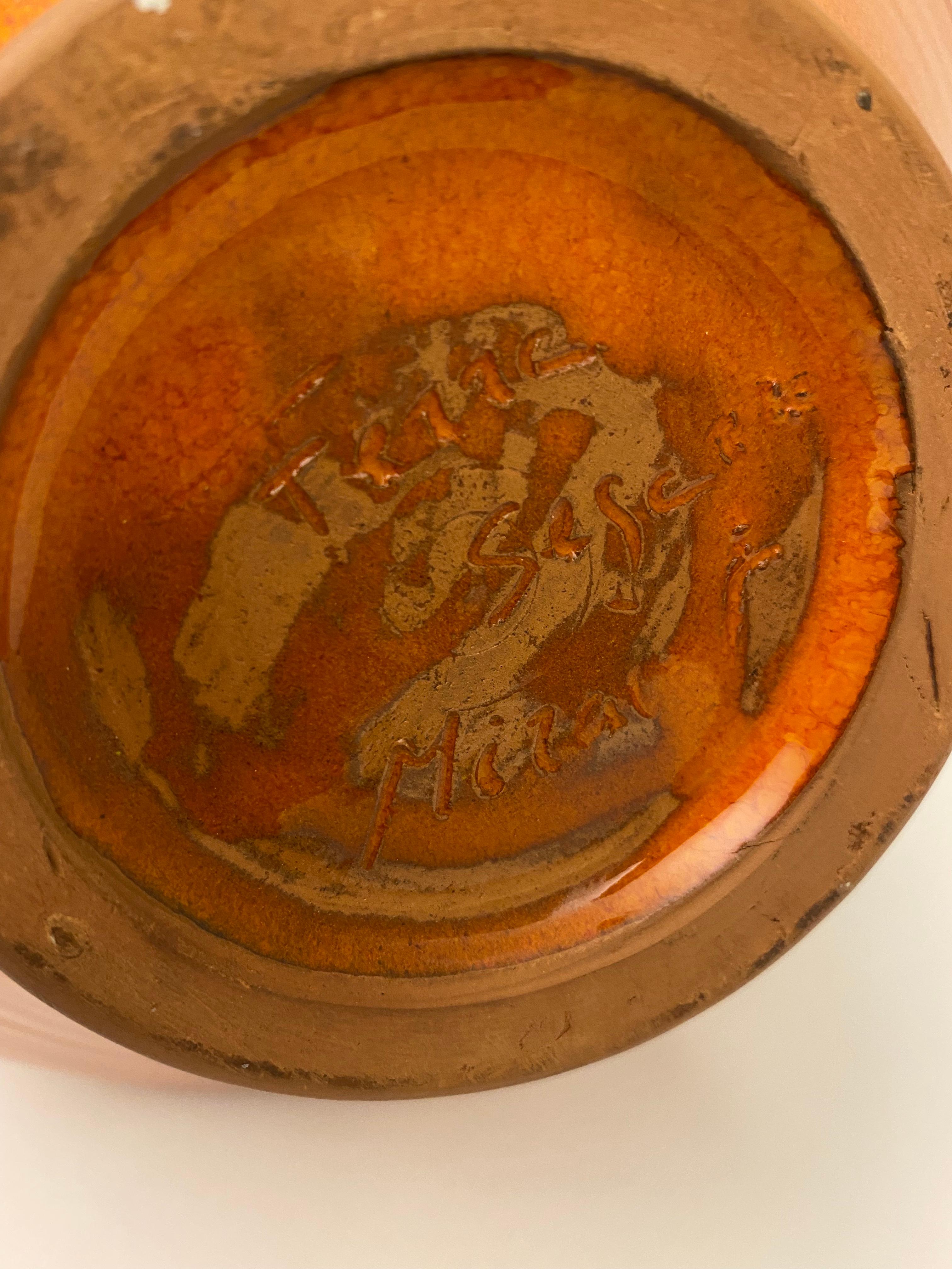 Große Keramikvase aus der Mitte des Jahrhunderts, orange, signiert Ferre Sega Mizal (20. Jahrhundert) im Angebot