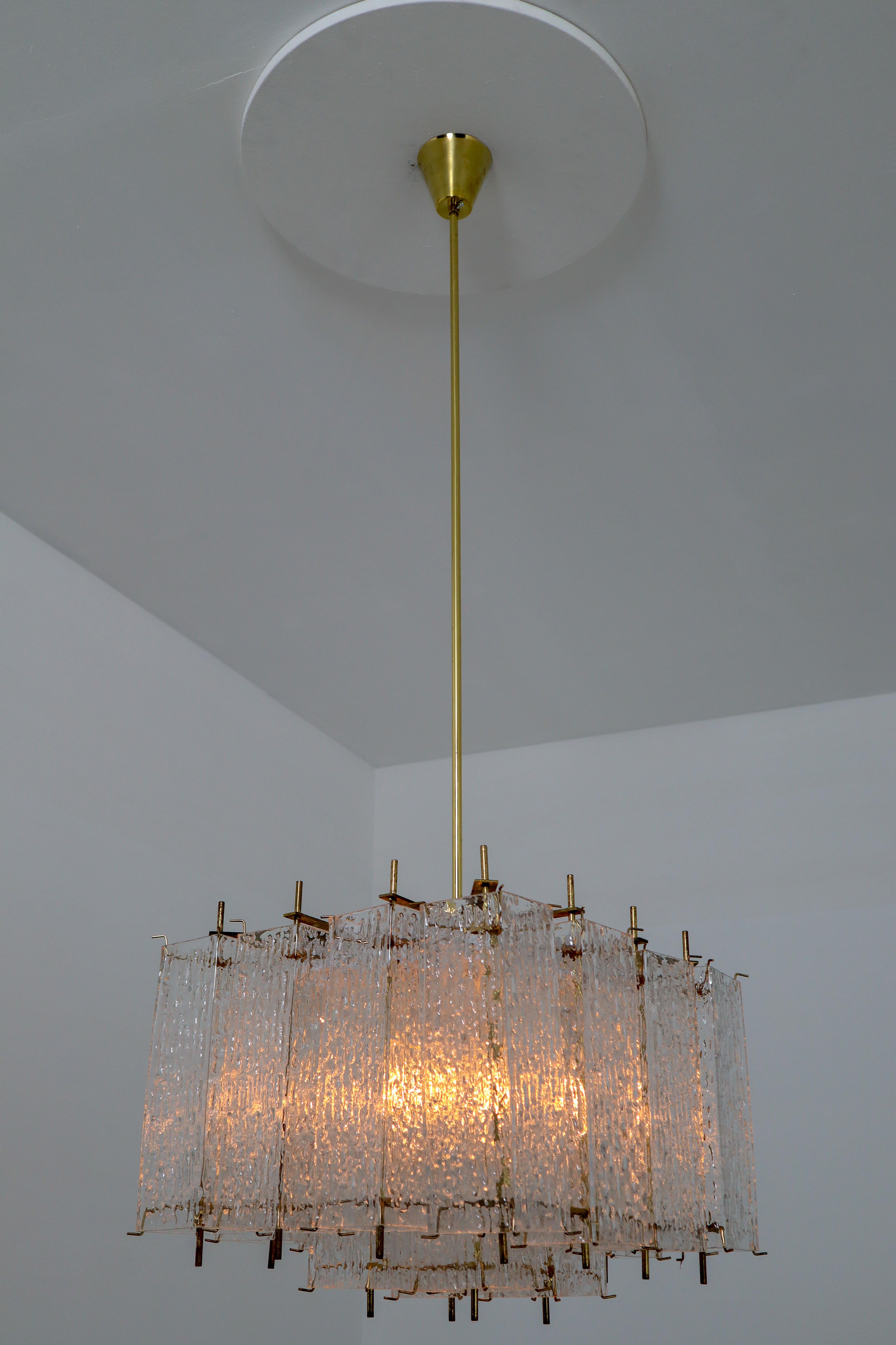 Large Midcentury Chandelier in Structured Glass and Brass from Europe For Sale 5