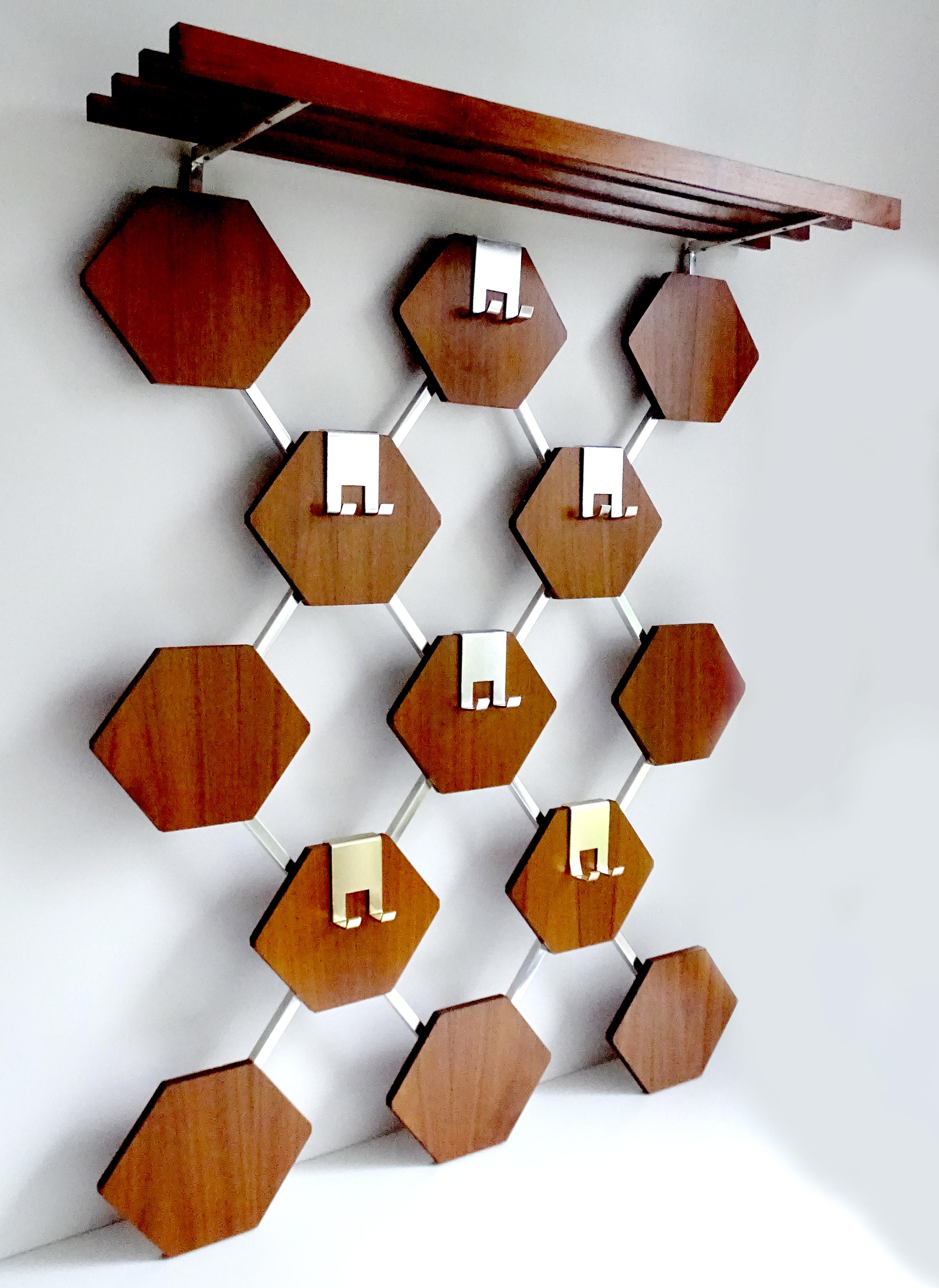 Large Midcentury Danish Modern Wall Mounted Teak Coat Rack, 1960s In Good Condition For Sale In Bremen, DE