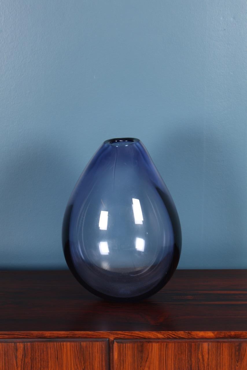Large Midcentury Drop Vase in Blue Glass by Per Lütken, 1950s 1