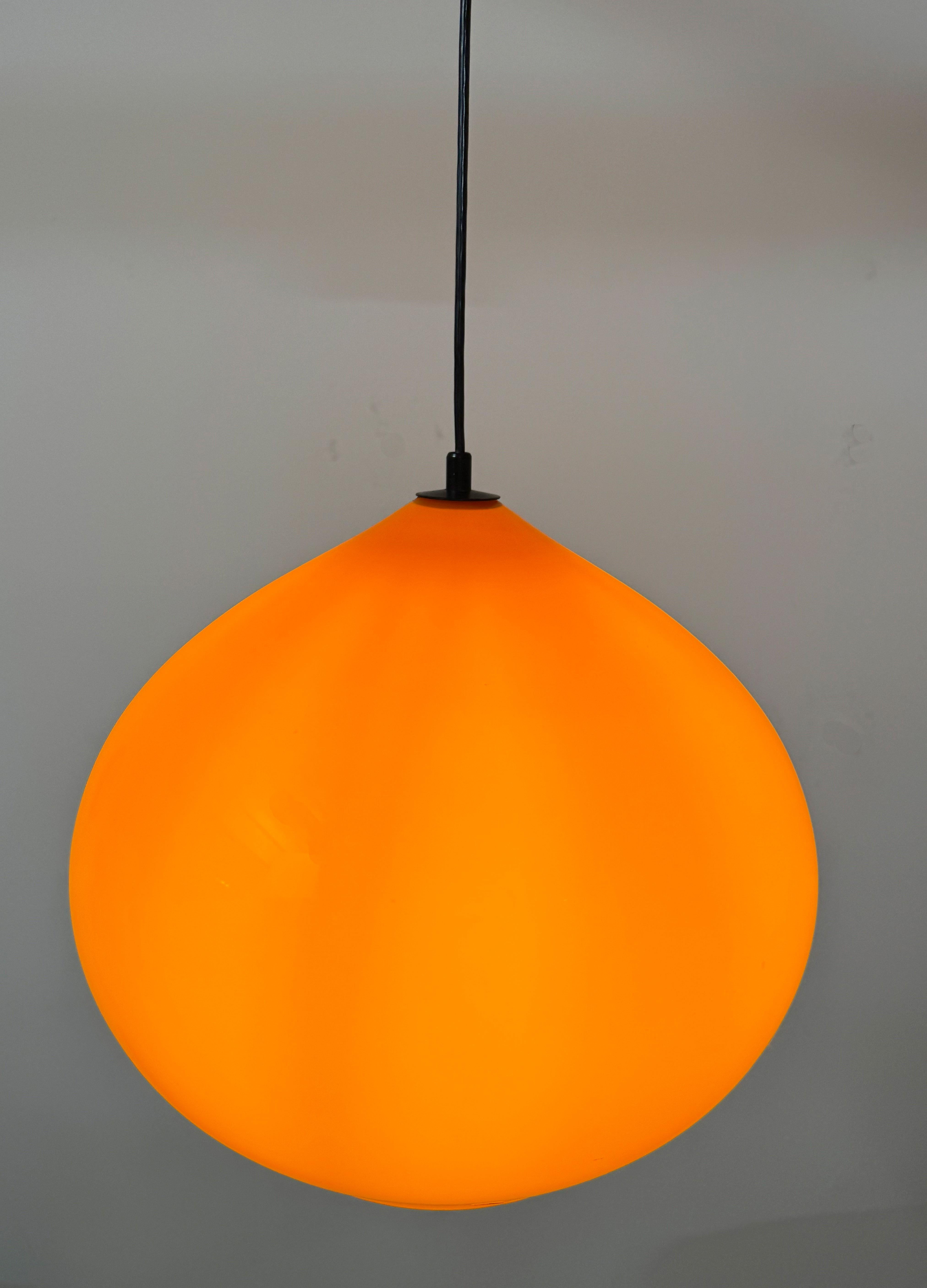 Large Midcentury Glass Pendant by Alessandro Pianon for Vistosi en vente 6