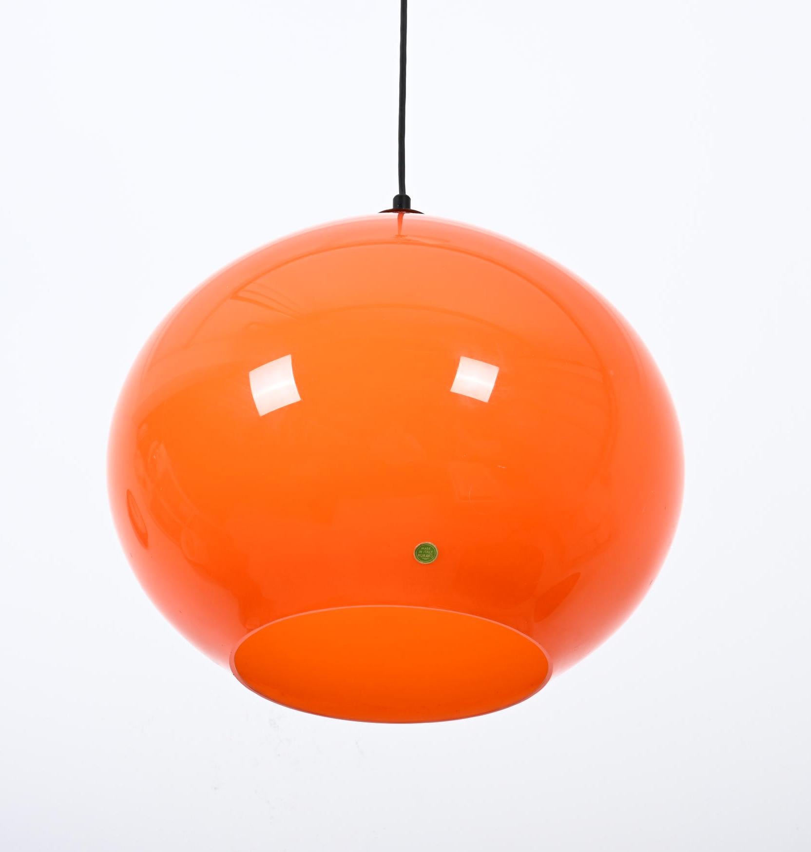 Mid-Century Modern Large Midcentury Glass Pendant by Alessandro Pianon for Vistosi en vente