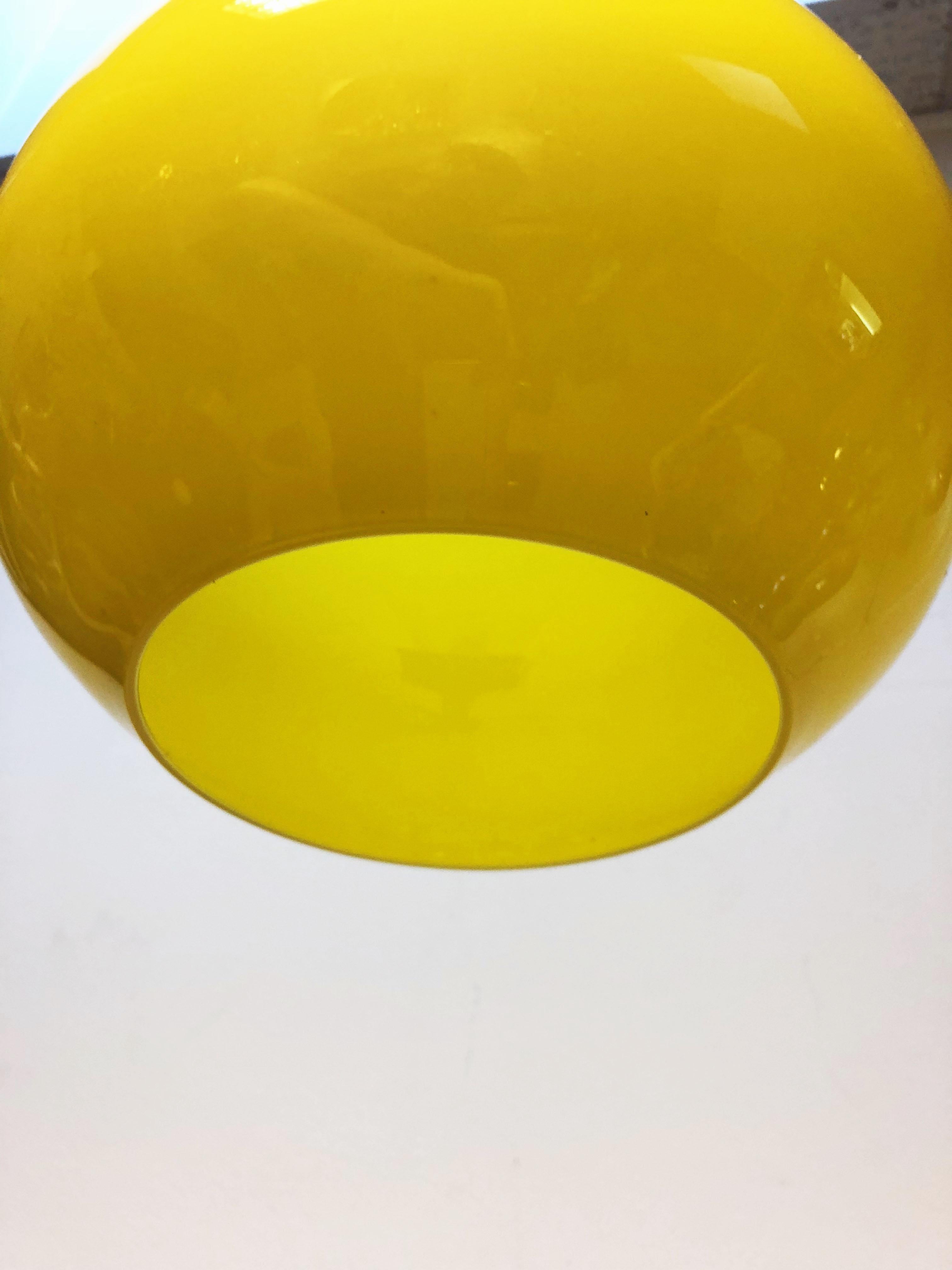 Italian Large Midcentury Glass Pendant by Alessandro Pianon for Vistosi