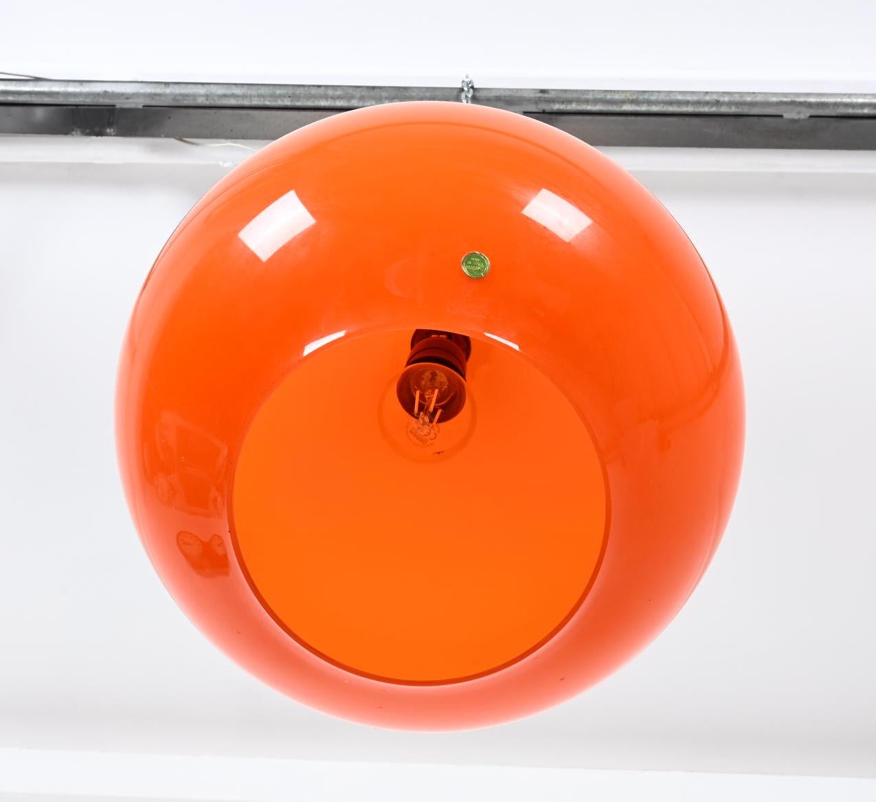 Verre Large Midcentury Glass Pendant by Alessandro Pianon for Vistosi en vente