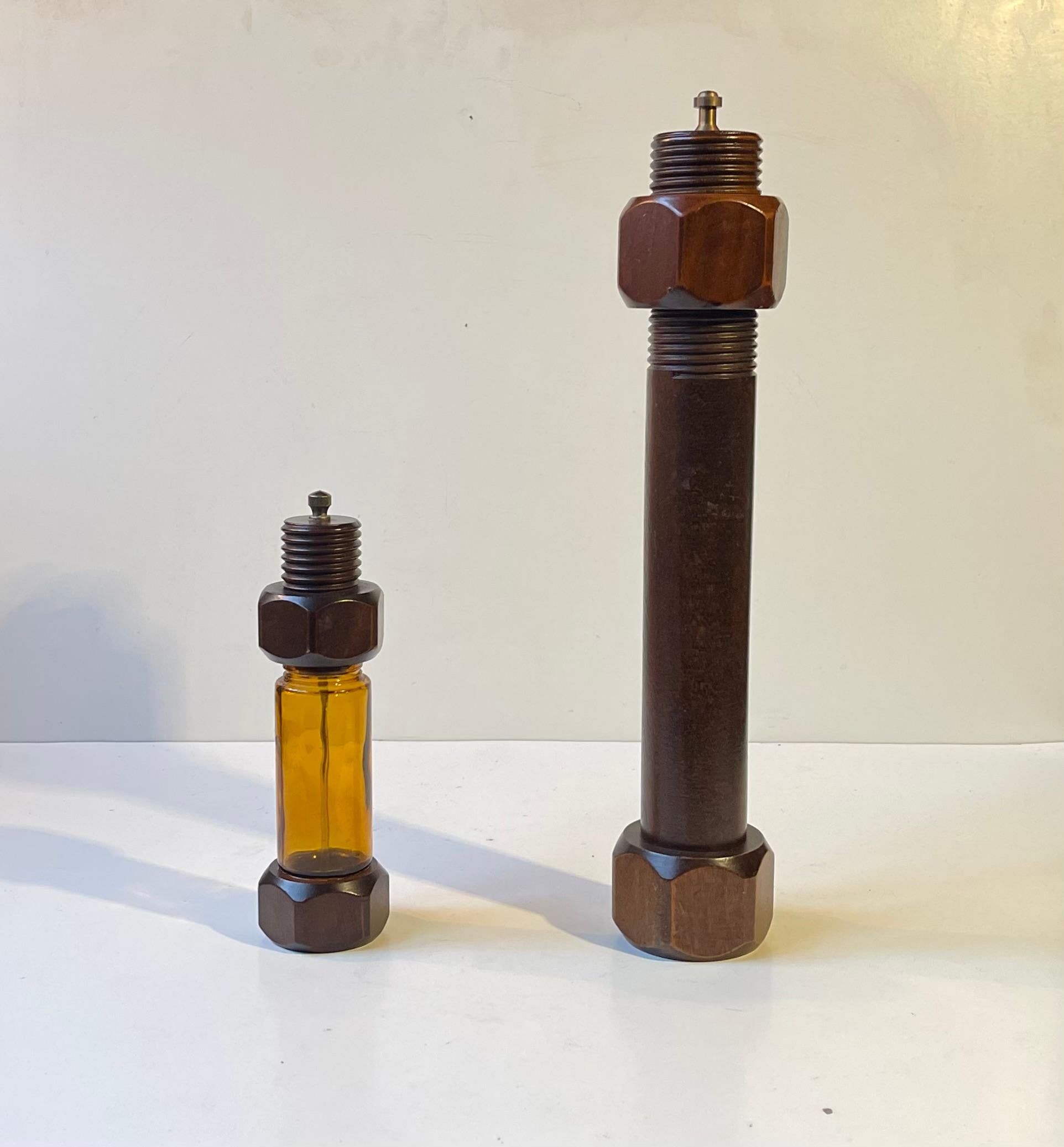Großes industrielles Salz- und Pfeffermühlenset aus der Mitte des Jahrhunderts, 1970er Jahre (Gebeizt) im Angebot