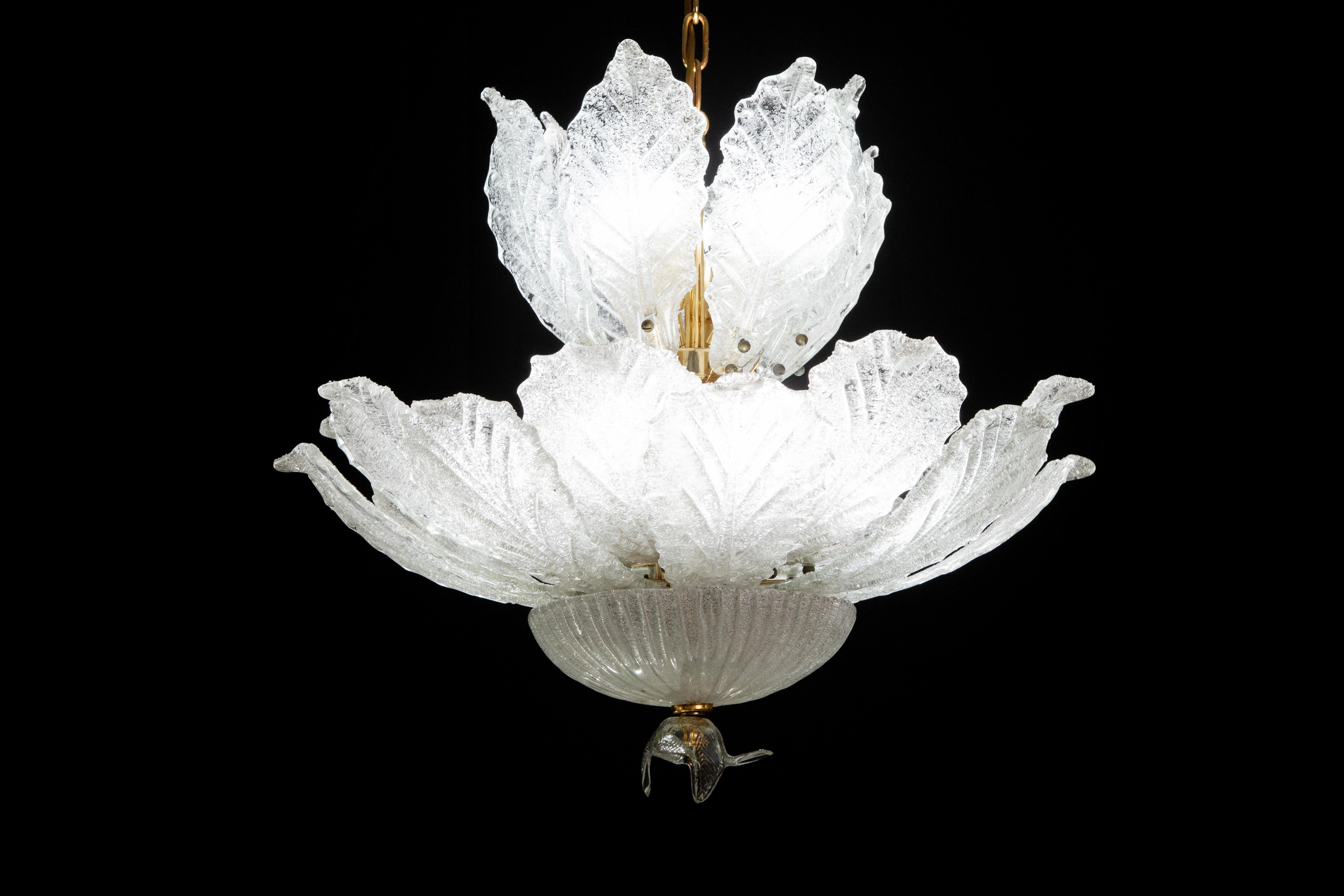 Large Midcentury Italian Murano Glass Chandelier, 1970s In Good Condition For Sale In Roma, IT