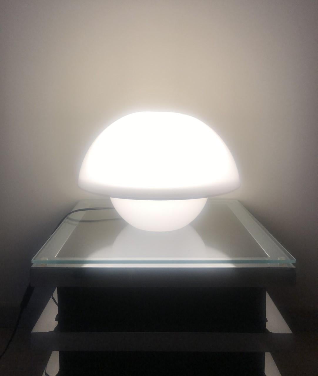 Midcentury White Lucite Table Lamp by André Ricard for Metalarte, 1970s For Sale 6