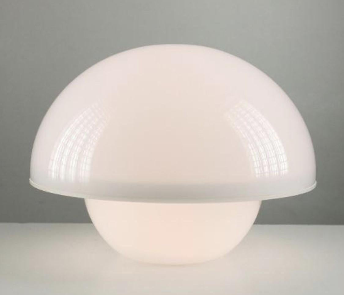 Midcentury White Lucite Table Lamp by André Ricard for Metalarte, 1970s For Sale 1
