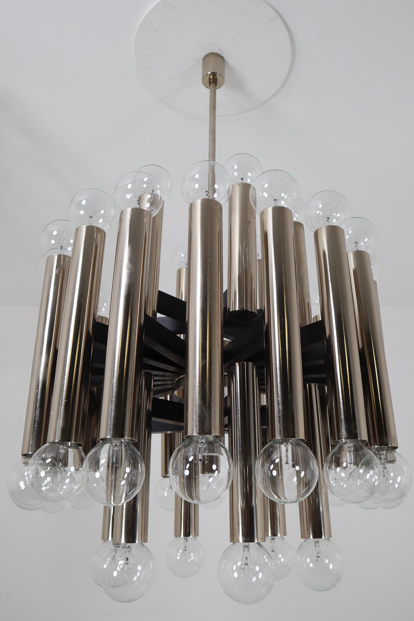 Large Midcentury Modernist Steel Chandelier with 48-Light Bulbs, Berlin, 1960s For Sale 3
