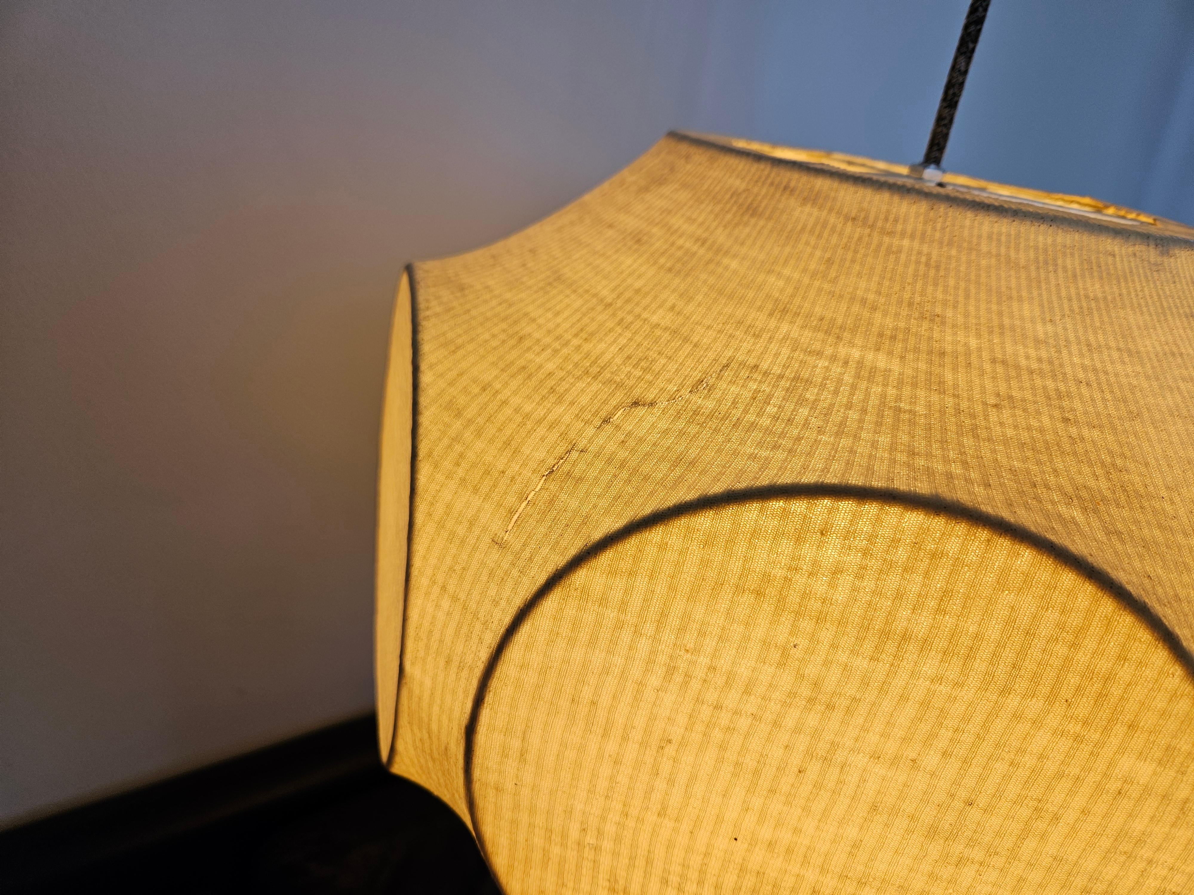 Grand pendentif cocon conçu par Achille Castiglioni, Italie, années 1960 en vente 7