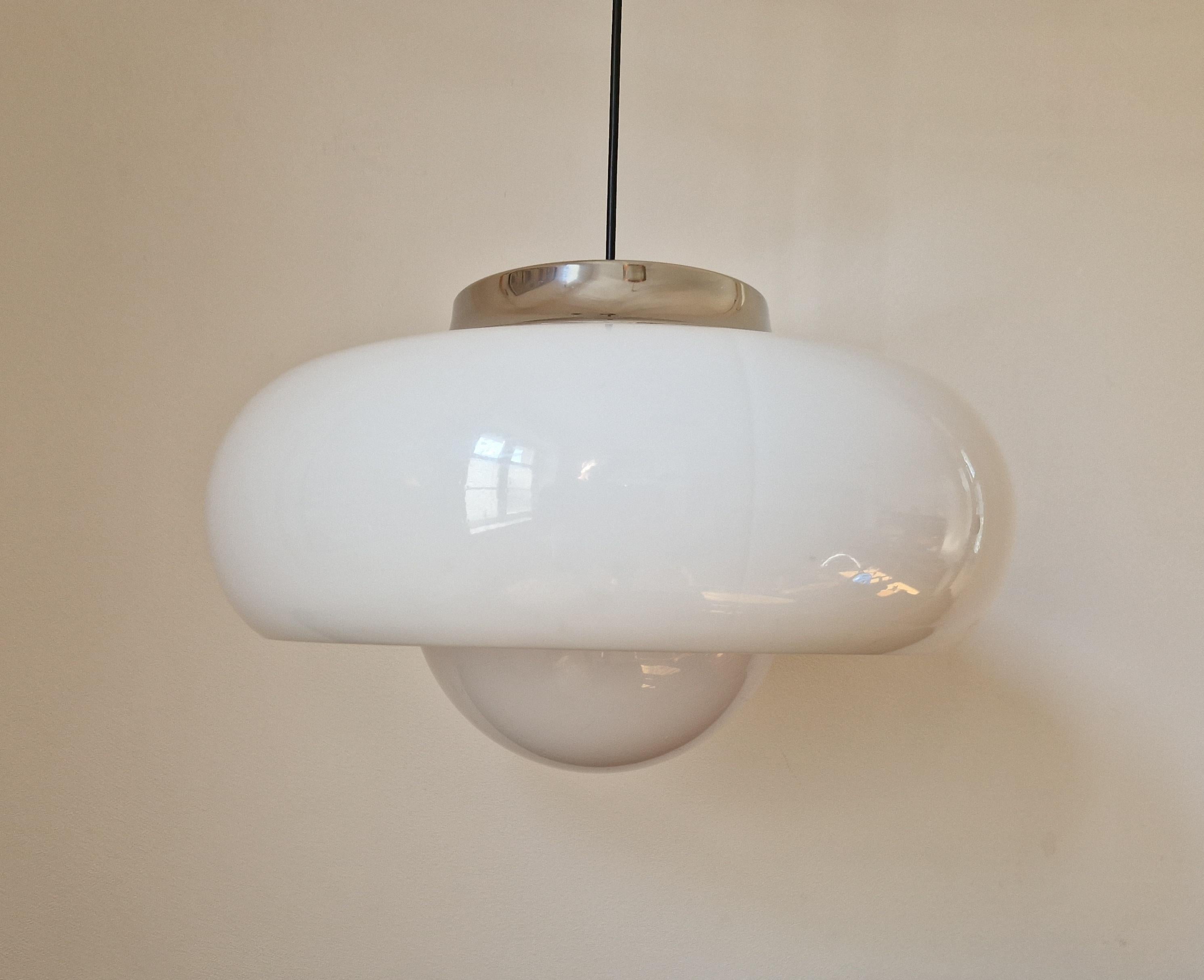 Große Mid-Century-Pendelleuchte Meblo entworfen von Harvey Guzzini, Italien, 1970er Jahre 2