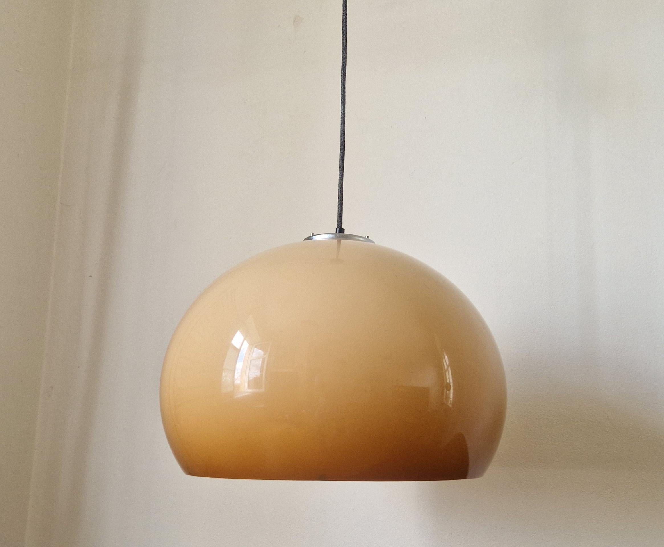 Große Mid-Century-Pendelleuchte Meblo, Harvey Guzzini, Italien, 1970er Jahre im Angebot 5