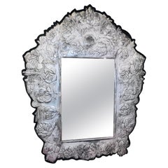 Grande specchio "Repousse" del Medioevo