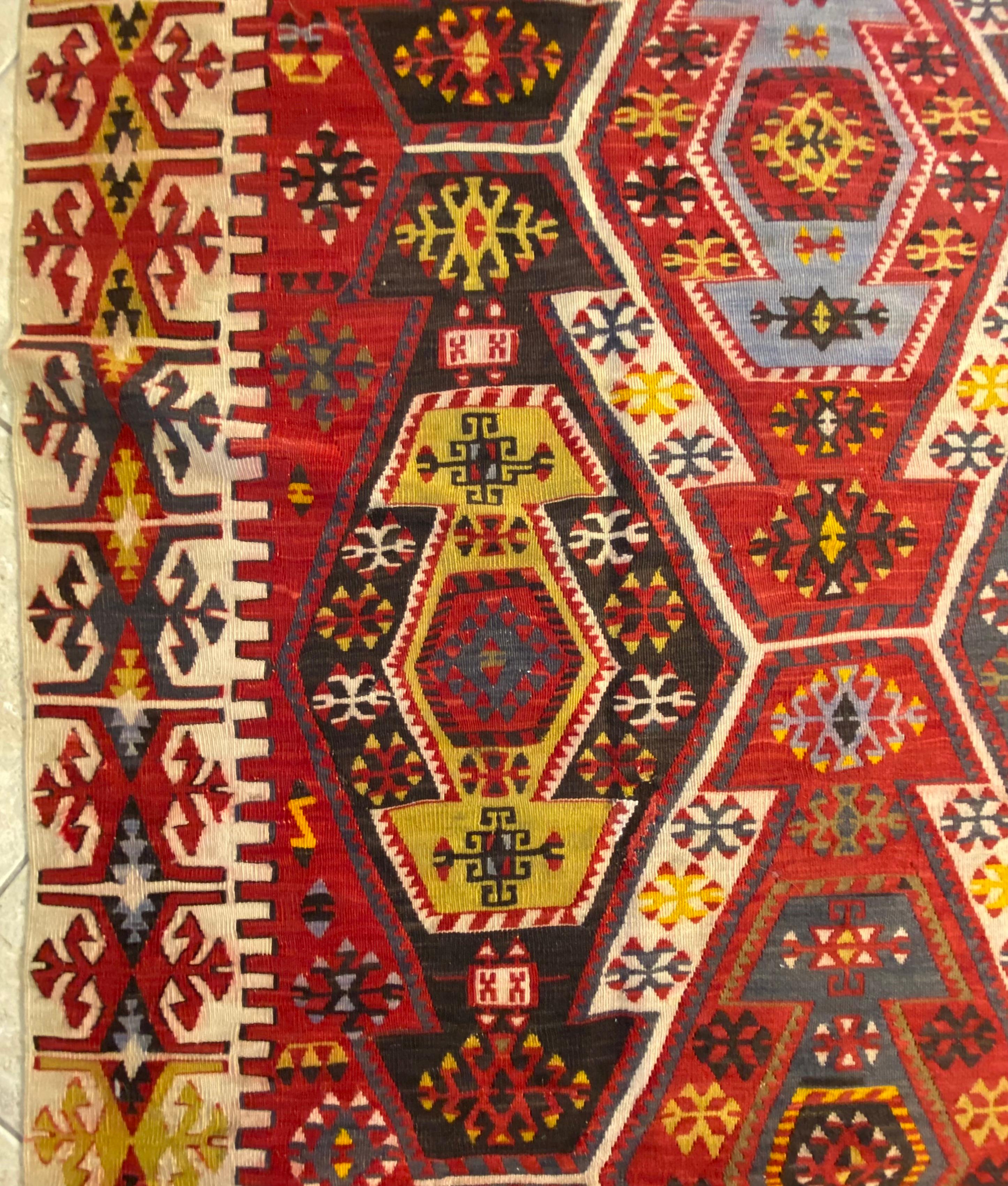Grand tapis Kilim de style tribal du sud-ouest américain Bon état - En vente à Miami, FL