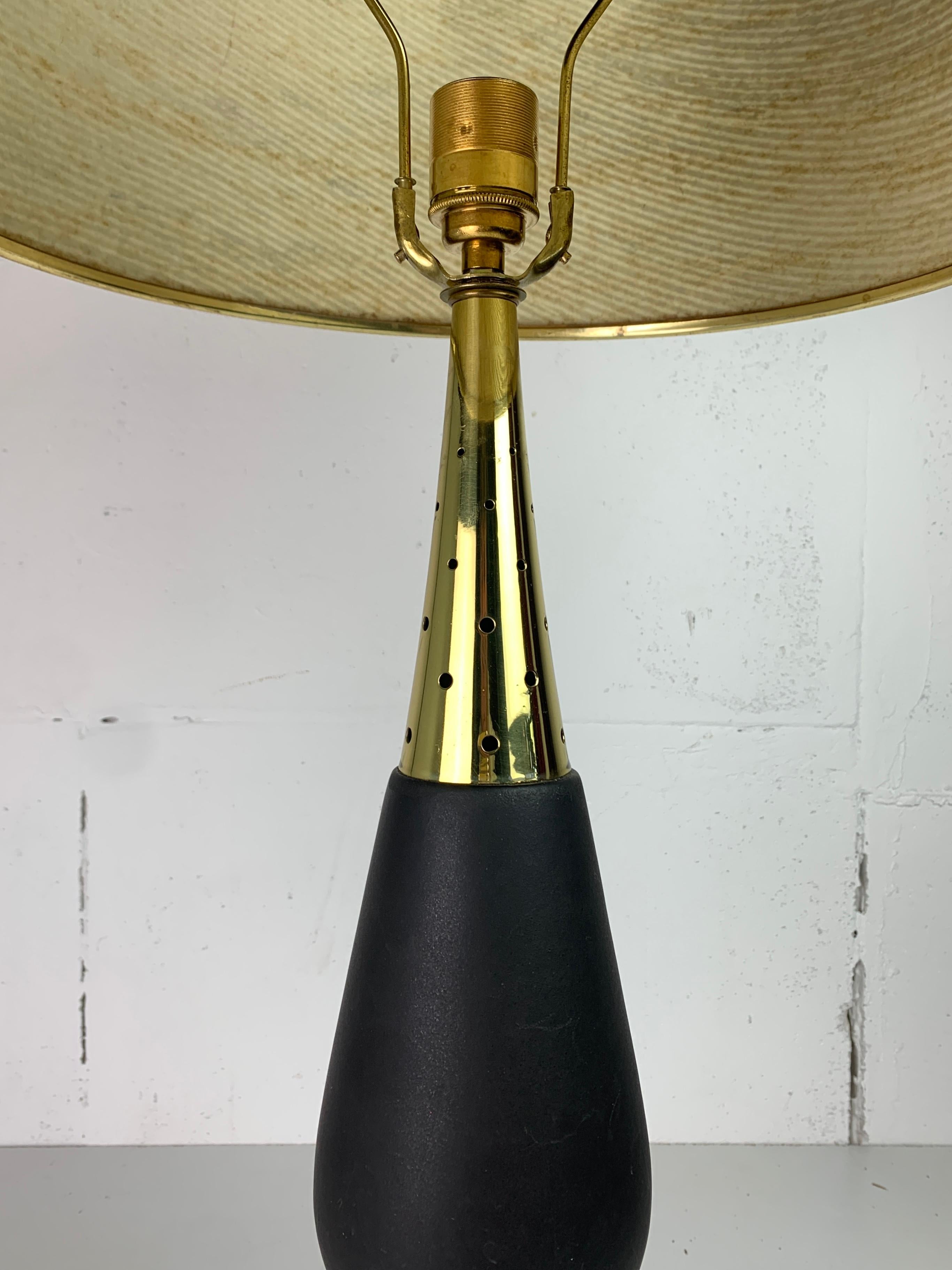 Milieu du XXe siècle Grande lampe de table en laiton de style Sputnik du milieu du siècle, US 1950s en vente