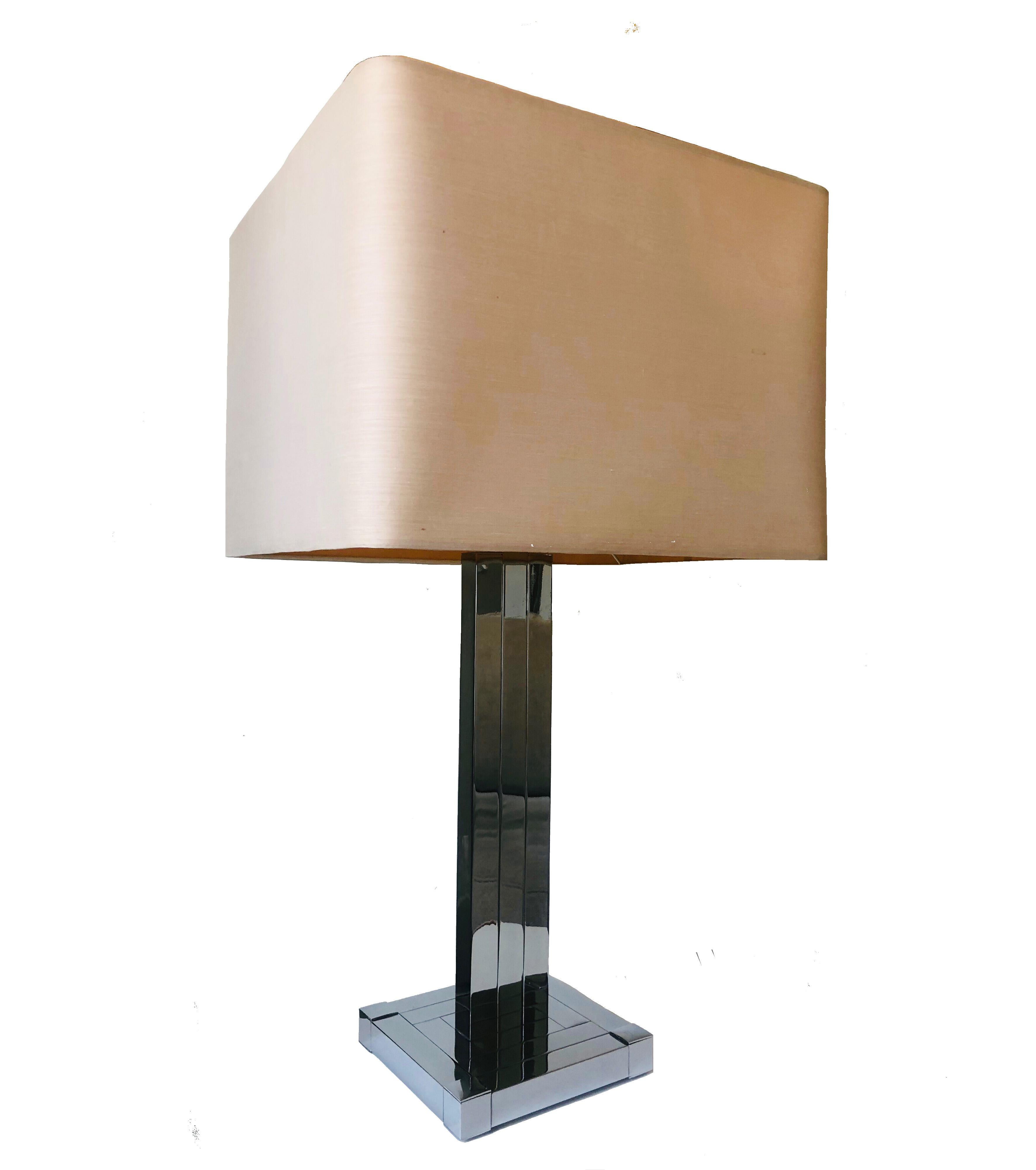 Elegant, charming and large midcentury individual table lamp by Willy Rizzo. This piece is Willy Rizzo designed and crafted during the 1970s in Barcelona by “BD Lumica”.
The name of the manufacturer 
