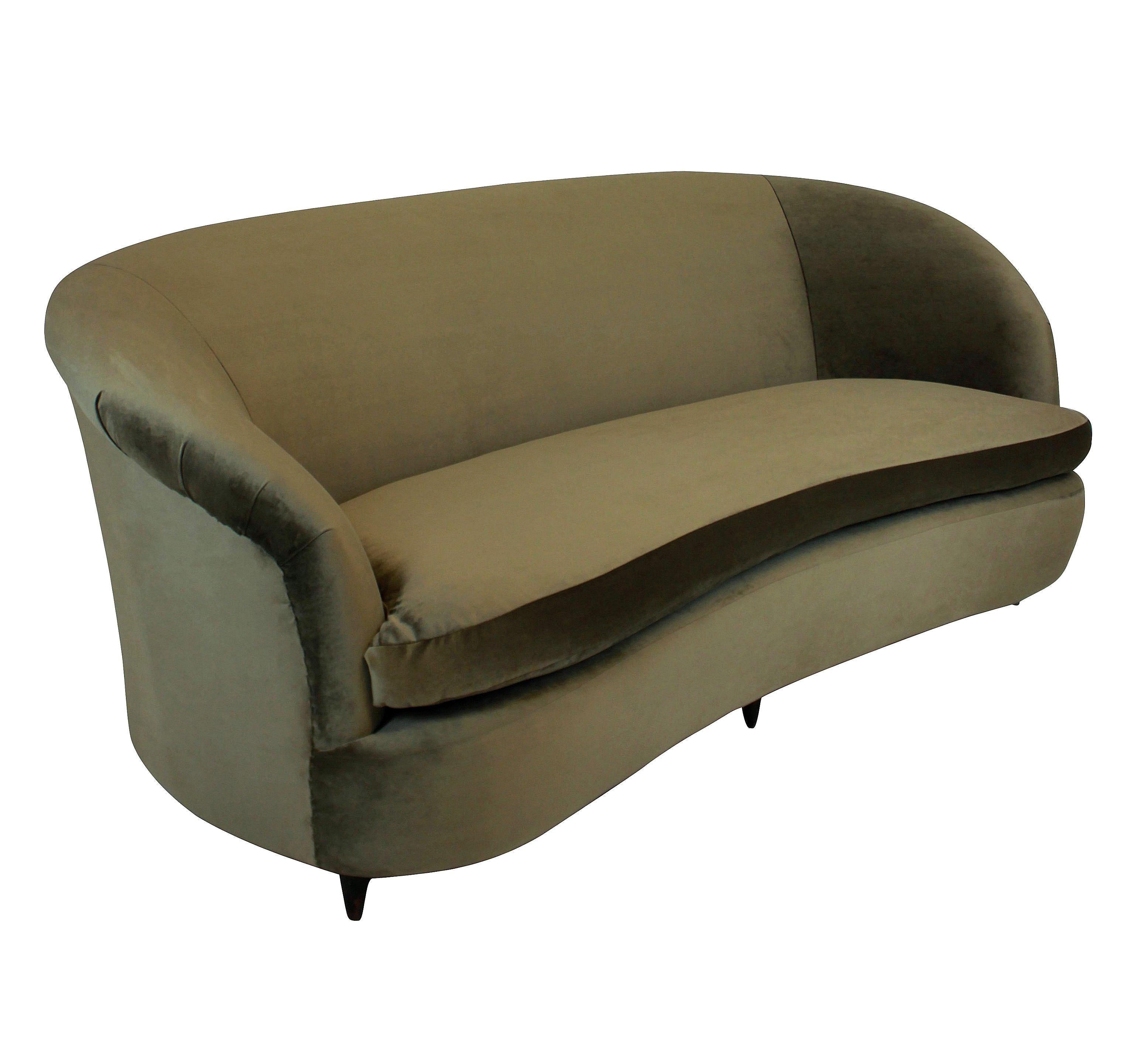 A large three-seat, extremely comfortable sculptural settee by Parisi, with swab cushion and newly upholstered in mole velvet.

 