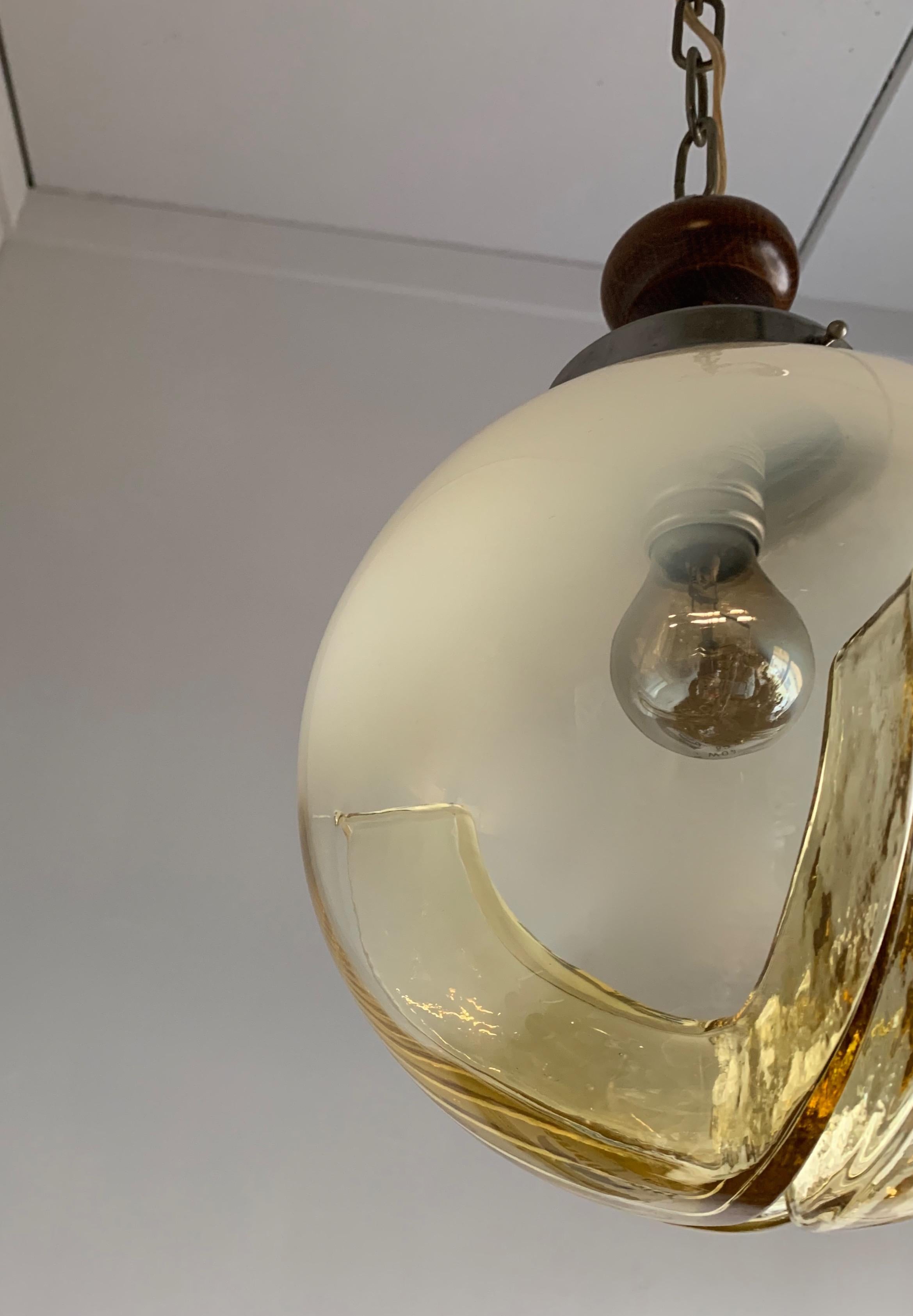 Good Size Midcentury Venetian Mazzega Murano Globe Glass Pendant / Light Fixture 3