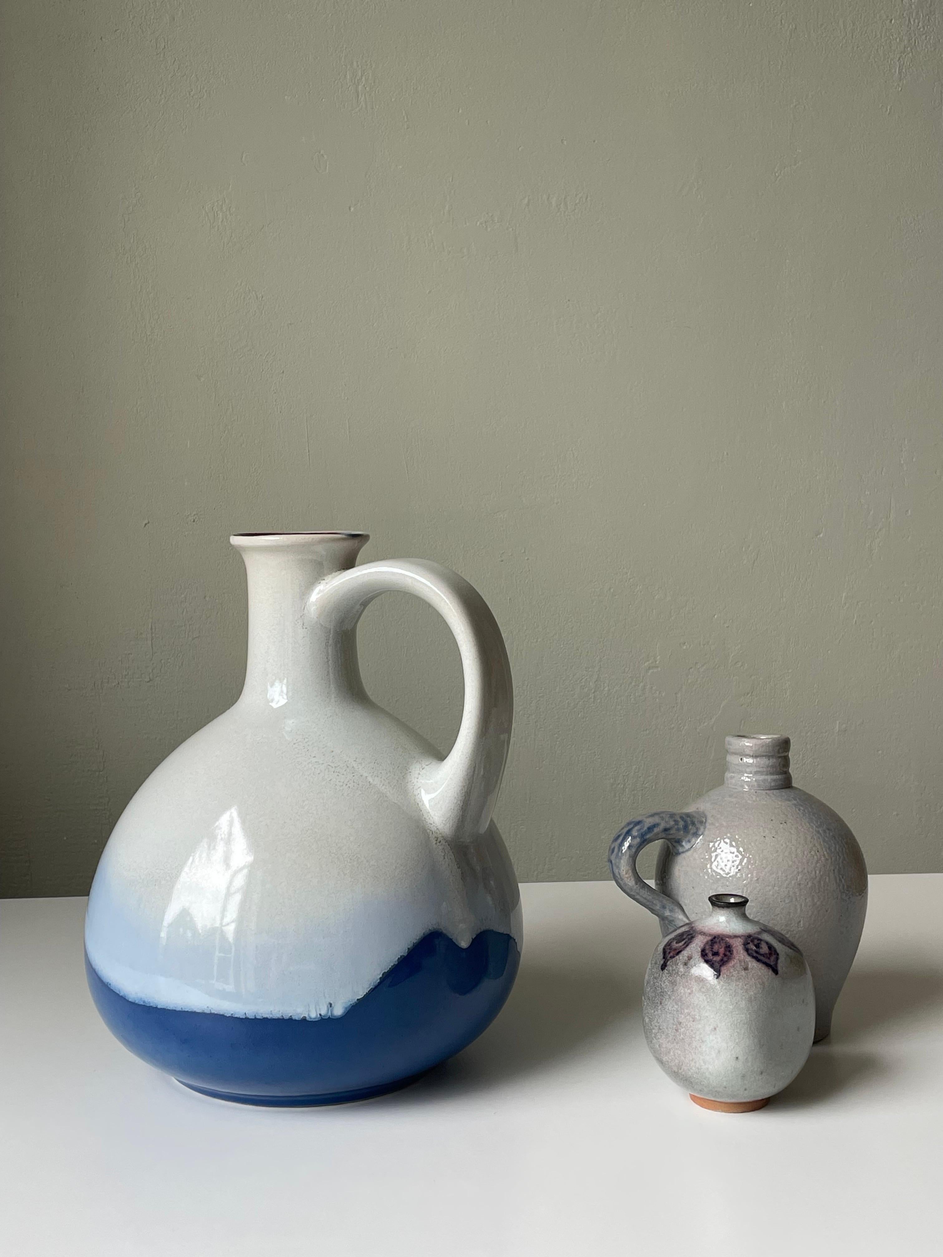 Large 1960s Studio Midcentury White Blue Bottle Vase For Sale 5