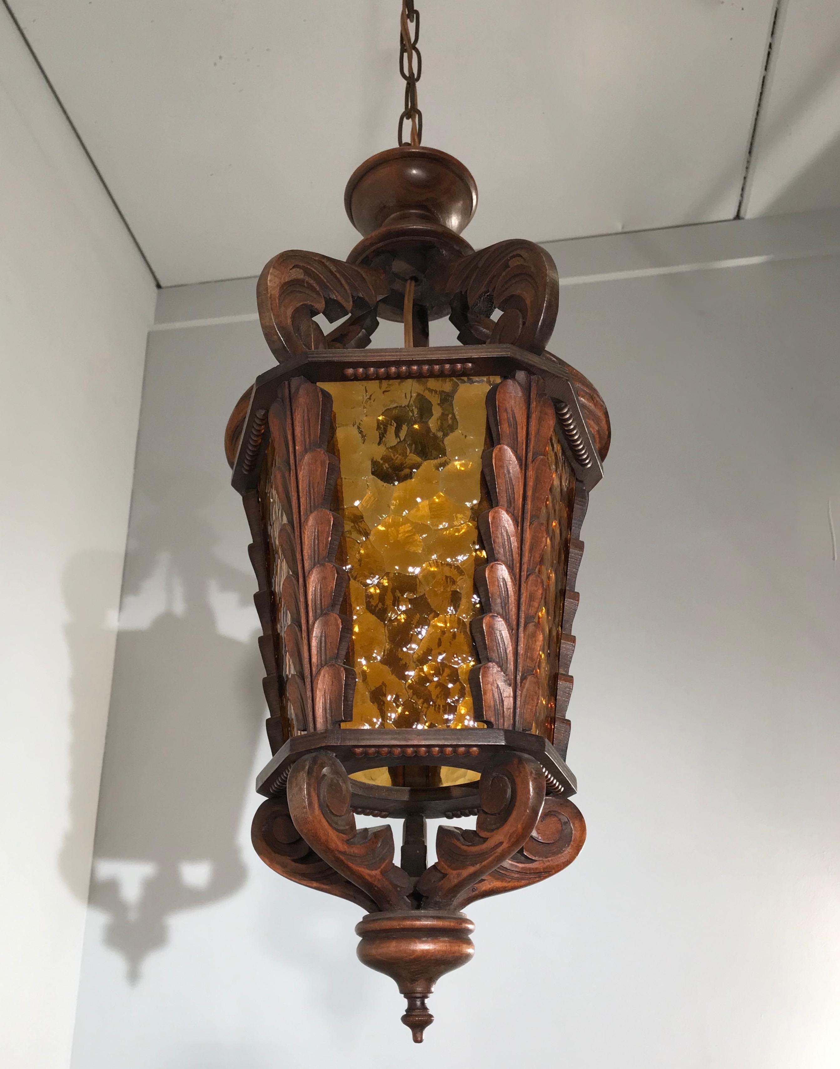 Large Midcentury Wooden Pendant / Light Fixture with Rare Amber Cathedral Glass For Sale 3