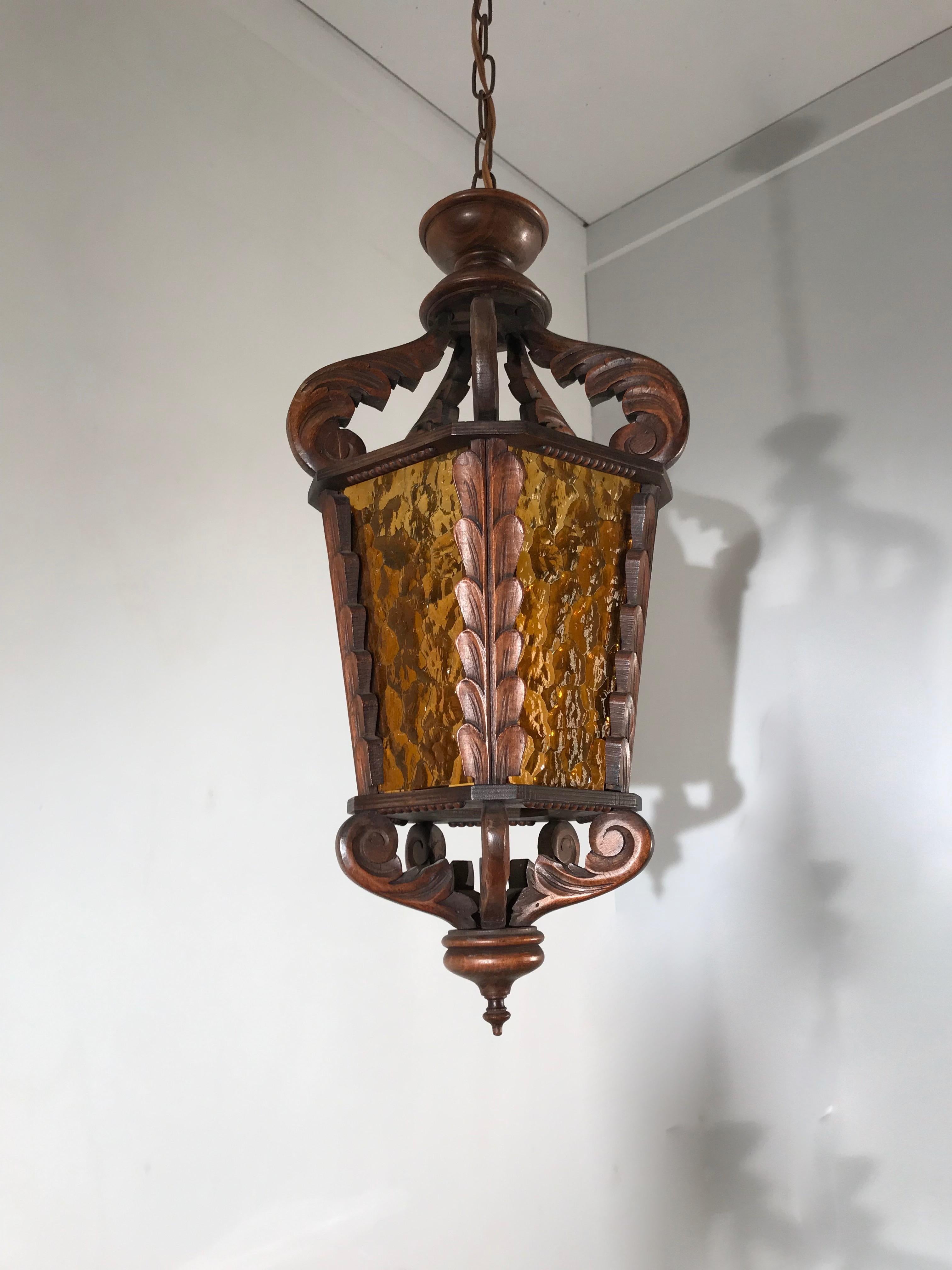 Large Midcentury Wooden Pendant / Light Fixture with Rare Amber Cathedral Glass For Sale 6