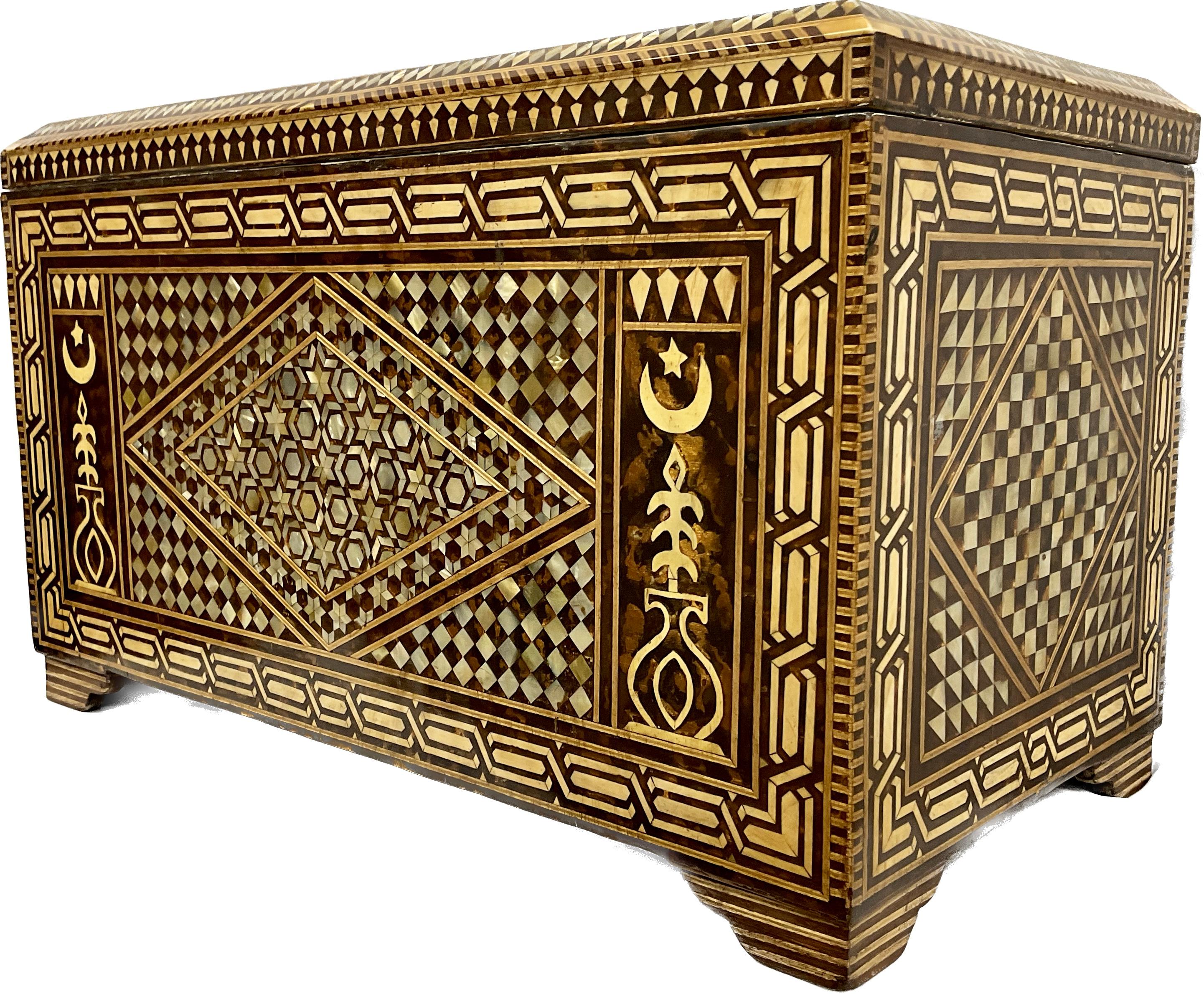 Large Middle Eastern Moorish Turkish Mother-of-pearl Inlaid Chest For Sale 2