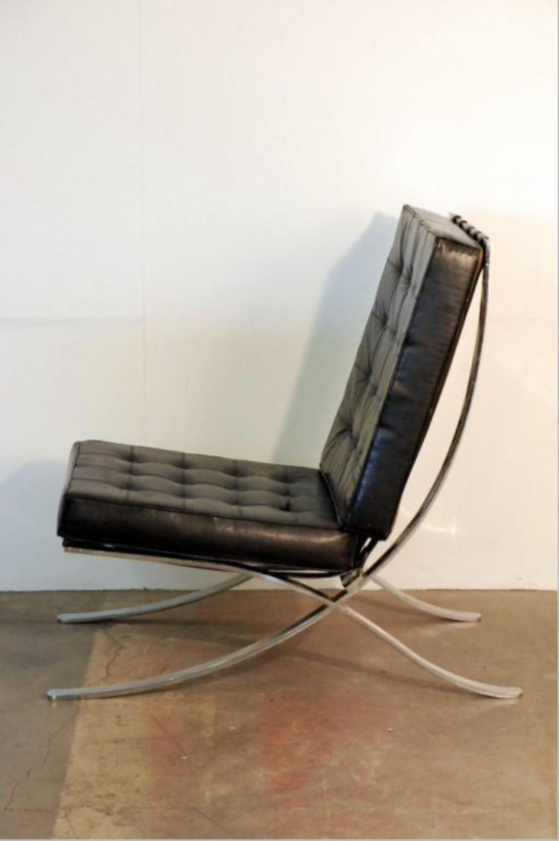 French Large Mies van der Rohe Style Black Leather Lounge Chair For Sale