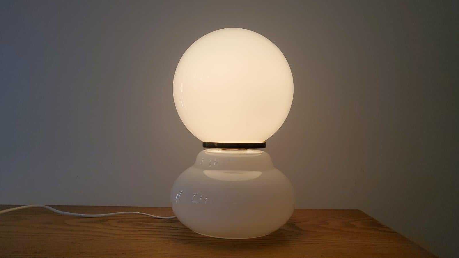 Large Milk Glass Table Lamp, 1970s In Good Condition For Sale In Praha, CZ