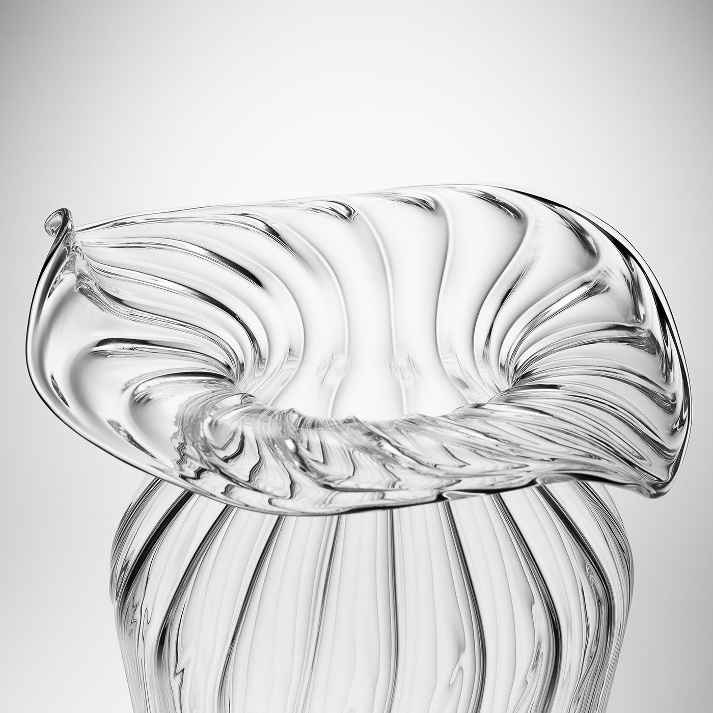 XXI secolo e contemporaneo Large Millerighe Clear Glass Vase by Casarialto in vendita