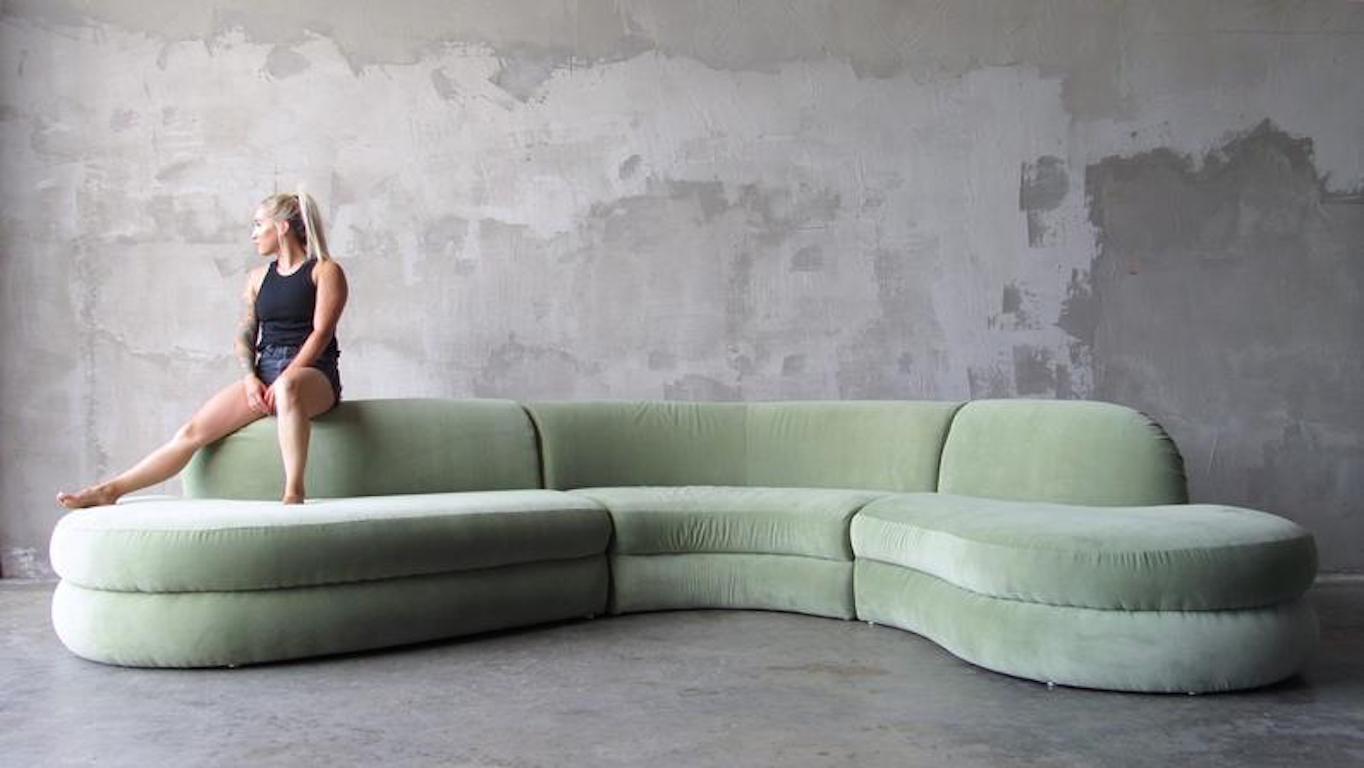 Mid-Century Modern Large Milo Baughman Serpentine Sofa