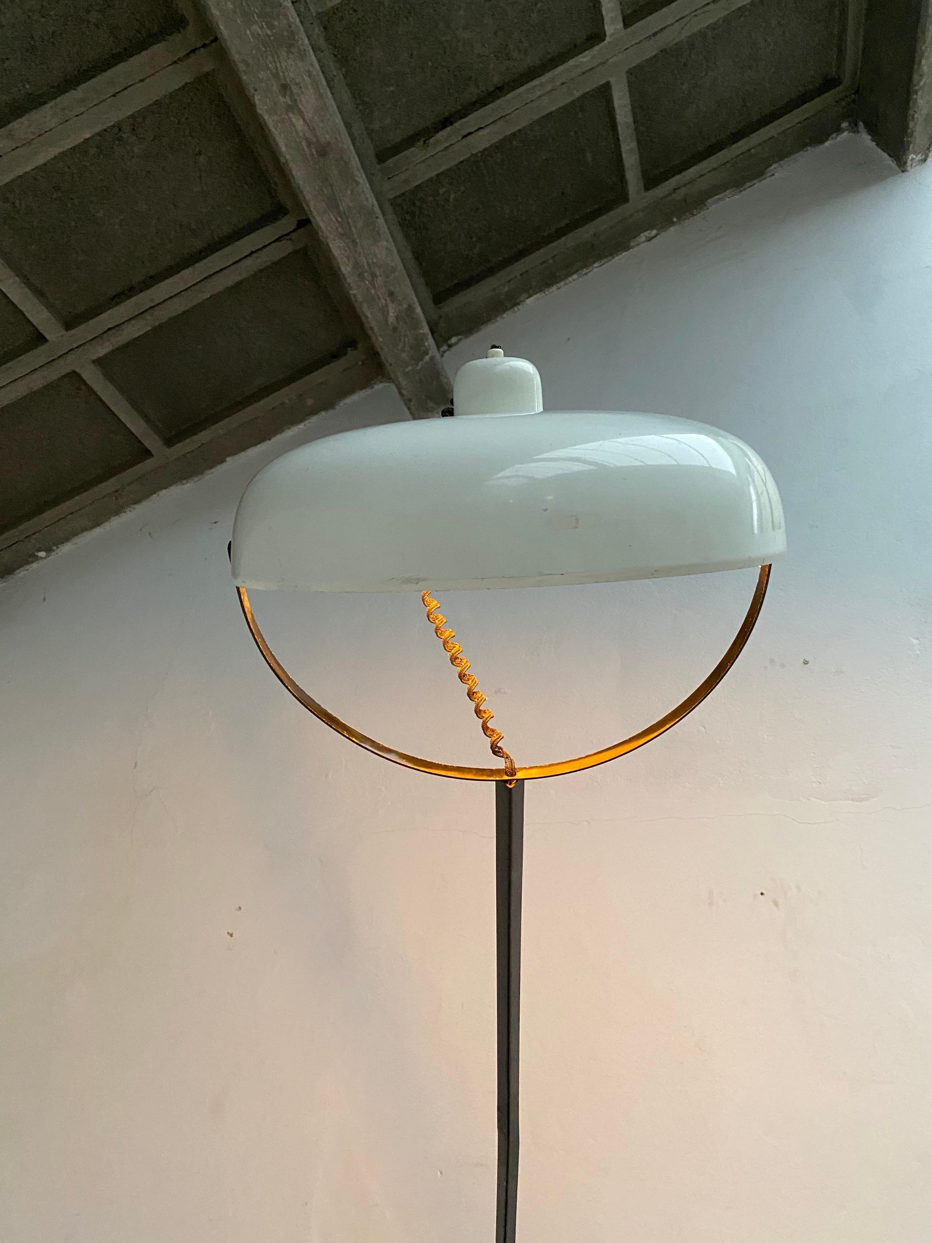 Minimalist Large Minimal Design Cantilevered Floorlamp by Reggiani Italy 1960s Original