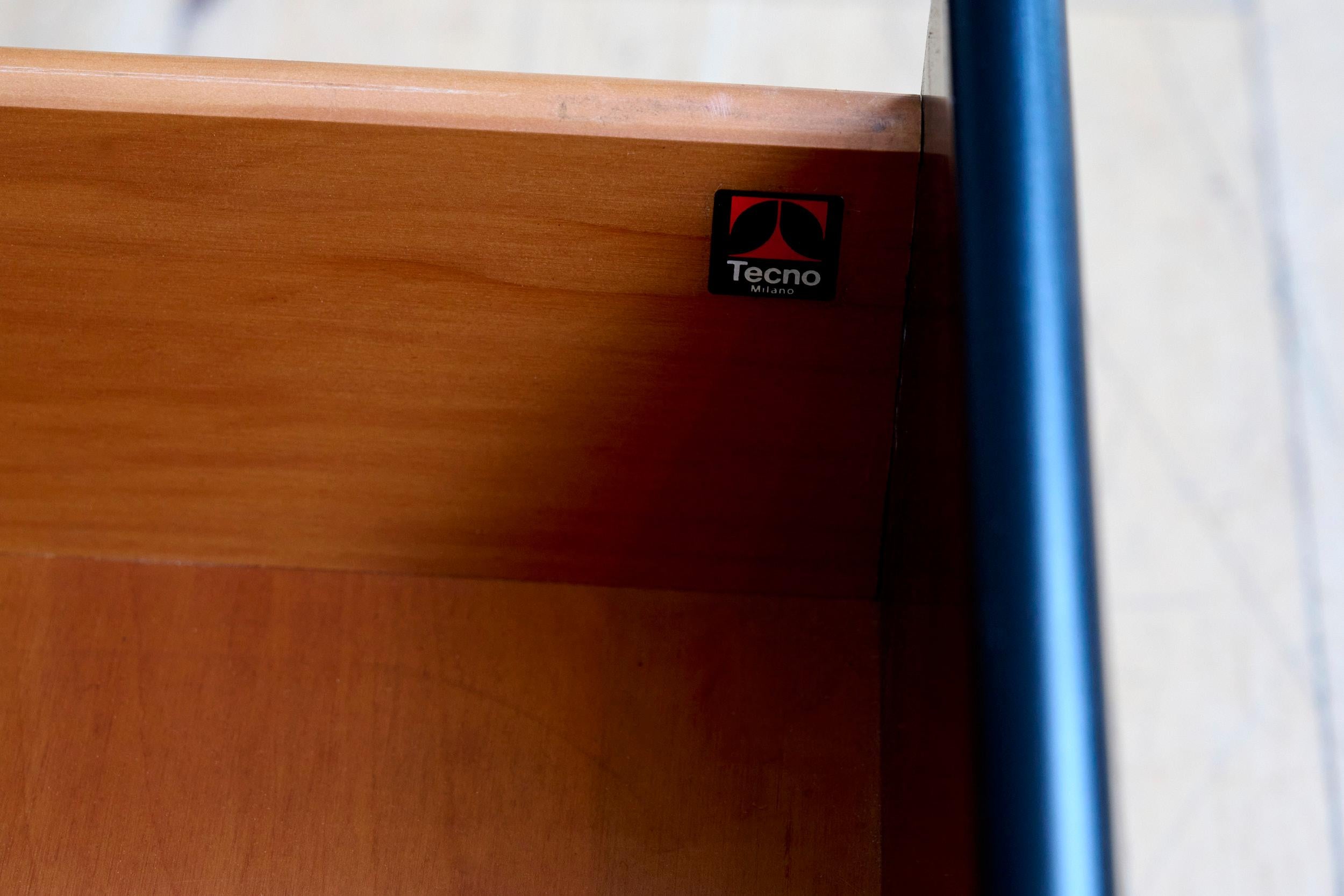 Fin du 20e siècle Grande table basse minimaliste de Tecno en vente