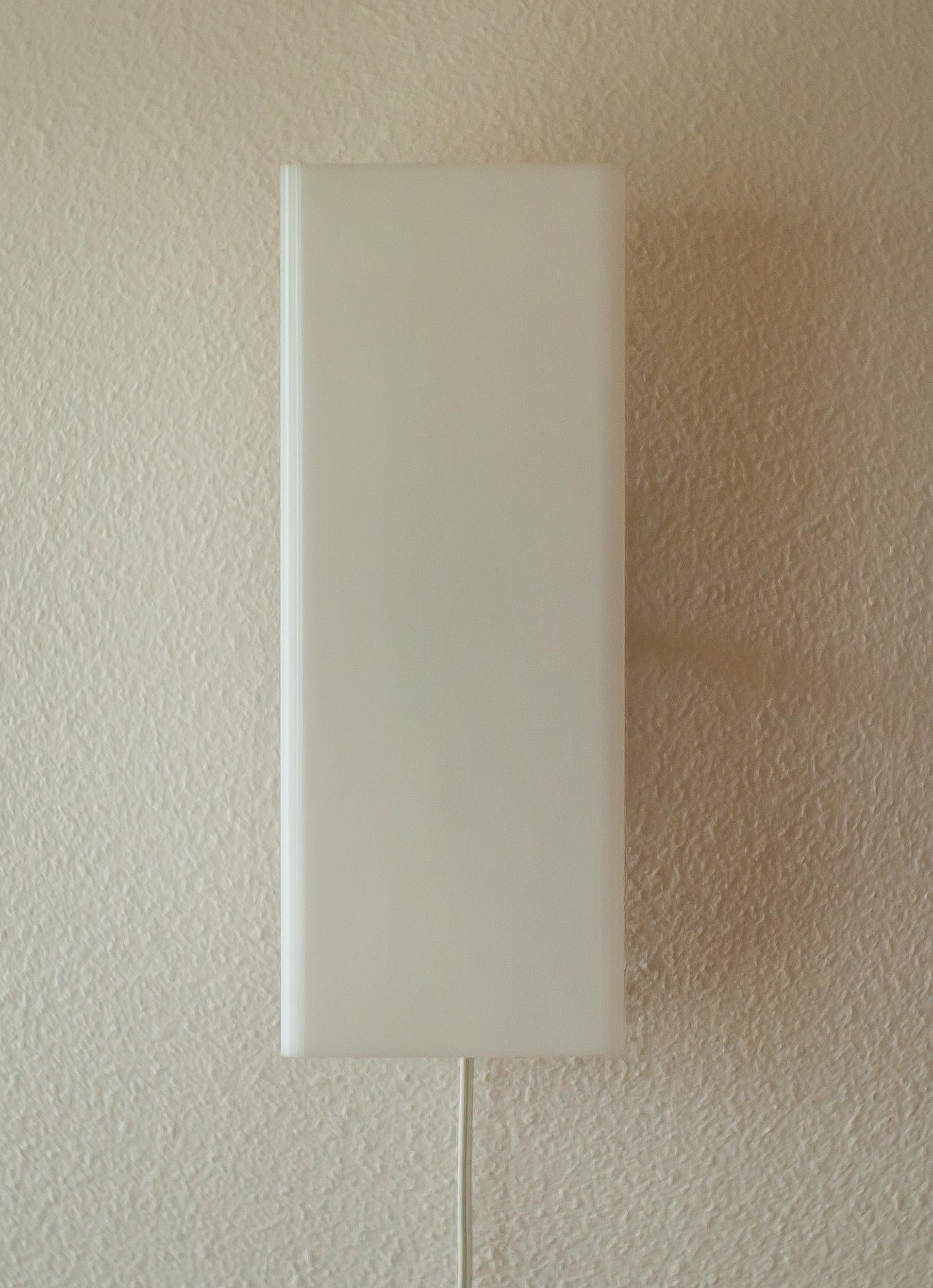 Large Minimalist Lucite Sconce by RAAK, 1960s In Good Condition For Sale In Dronten, NL
