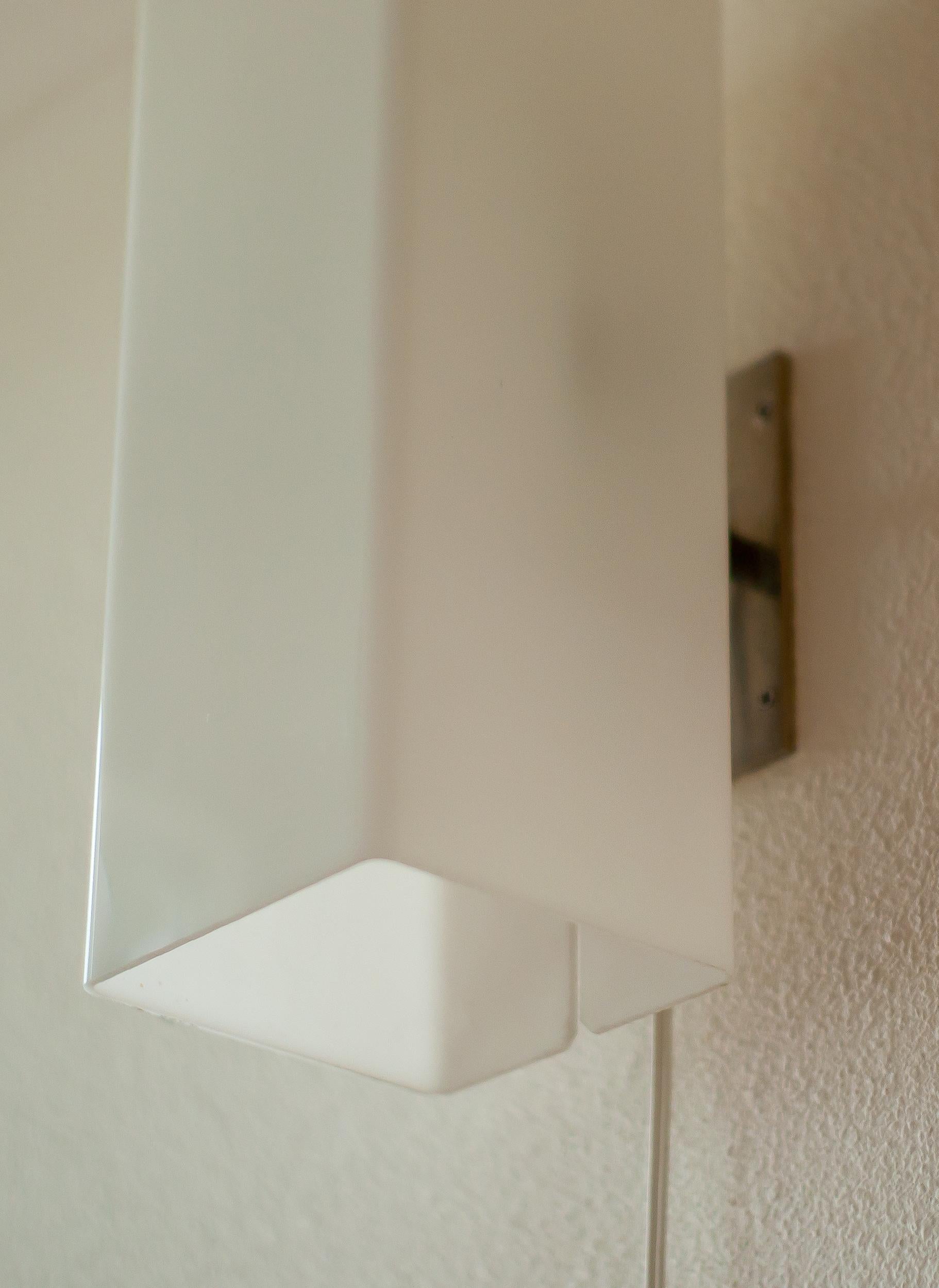 Mid-20th Century Large Minimalist Lucite Sconce by RAAK, 1960s For Sale