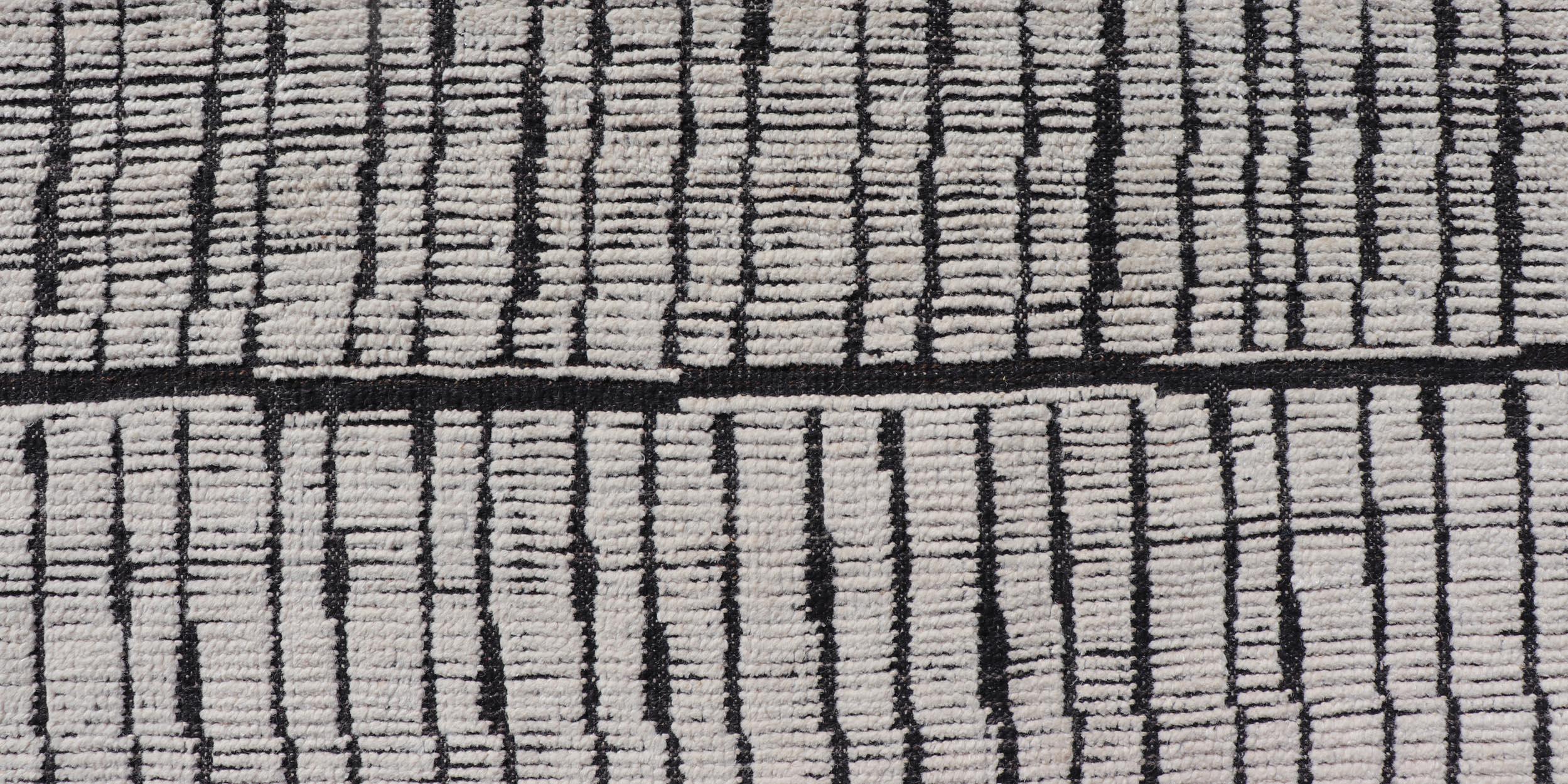 Großer Minimalistischer Moderner Lässiger Teppich mit Schwarzem Hintergrund und Elfenbein 11'9 x 18'4 im Angebot 1