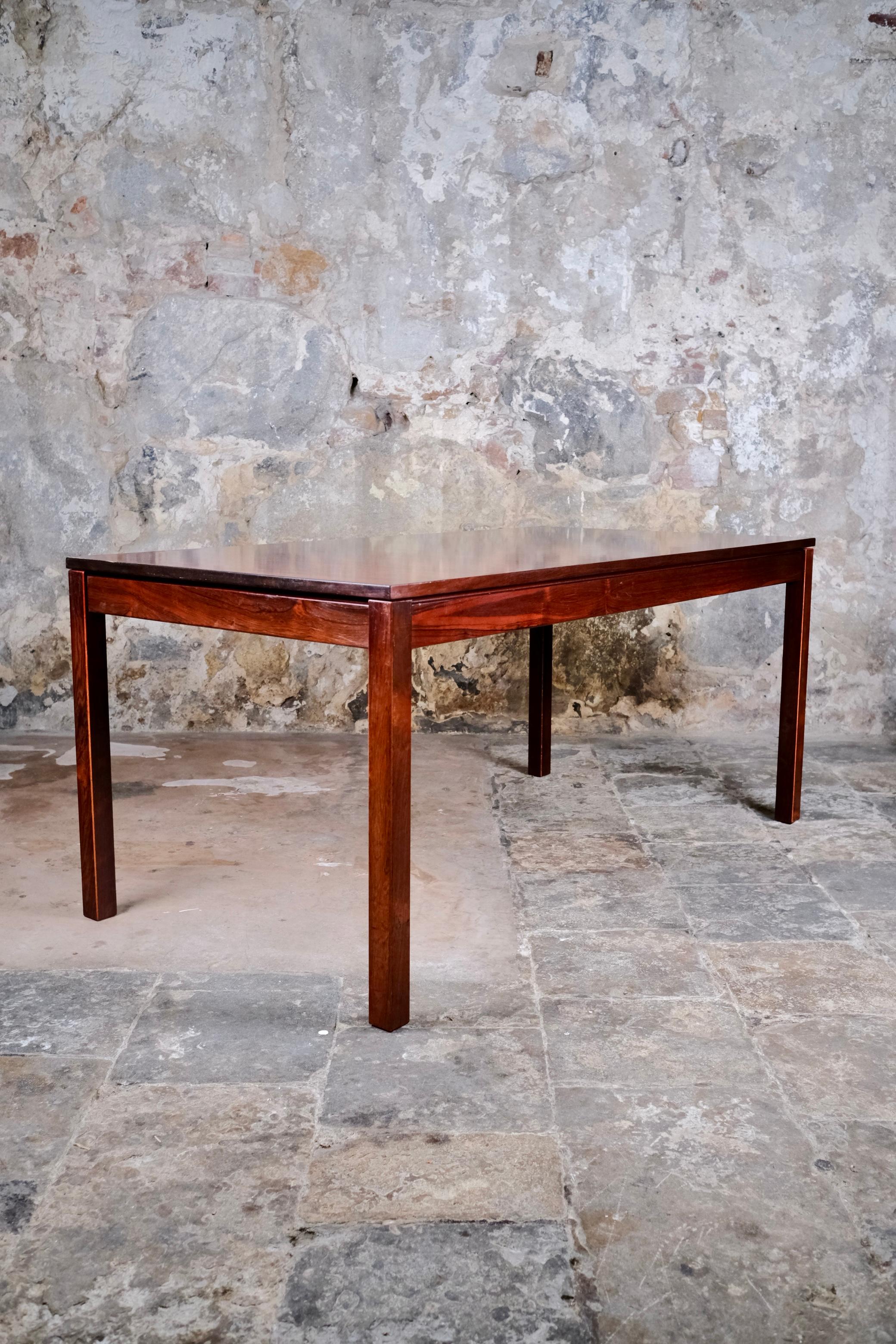 Scandinave Grande table de salle à manger scandinave minimaliste, forme rectangulaire, années 1960 en vente